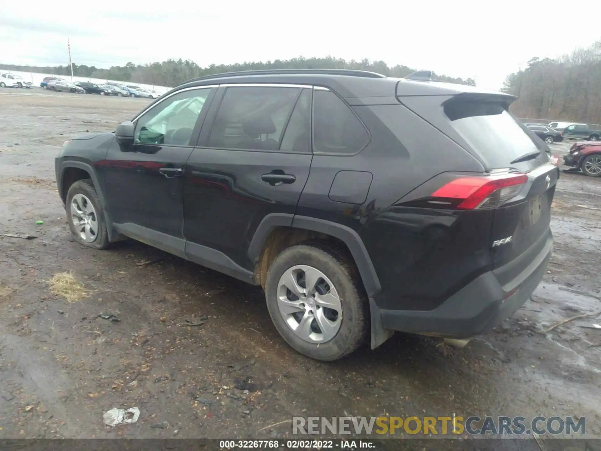 3 Photograph of a damaged car 2T3H1RFV5MW103858 TOYOTA RAV4 2021