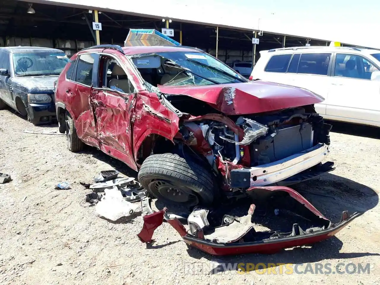 1 Photograph of a damaged car 2T3H1RFV5MW131191 TOYOTA RAV4 2021