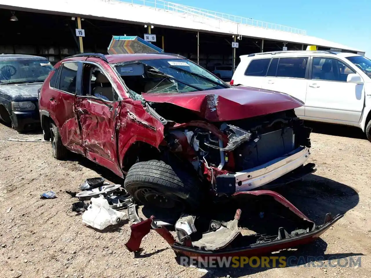 9 Photograph of a damaged car 2T3H1RFV5MW131191 TOYOTA RAV4 2021