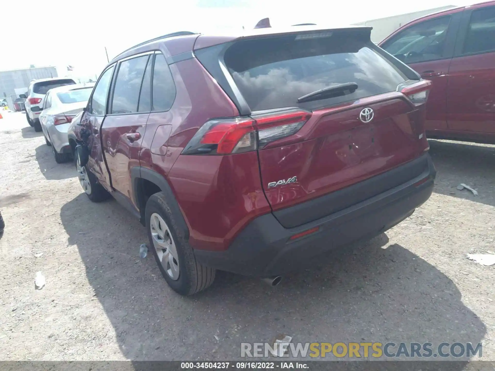 3 Photograph of a damaged car 2T3H1RFV5MW137069 TOYOTA RAV4 2021