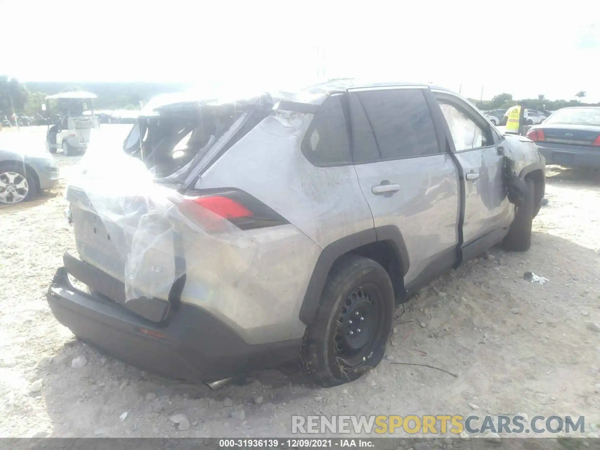 4 Photograph of a damaged car 2T3H1RFV5MW137556 TOYOTA RAV4 2021