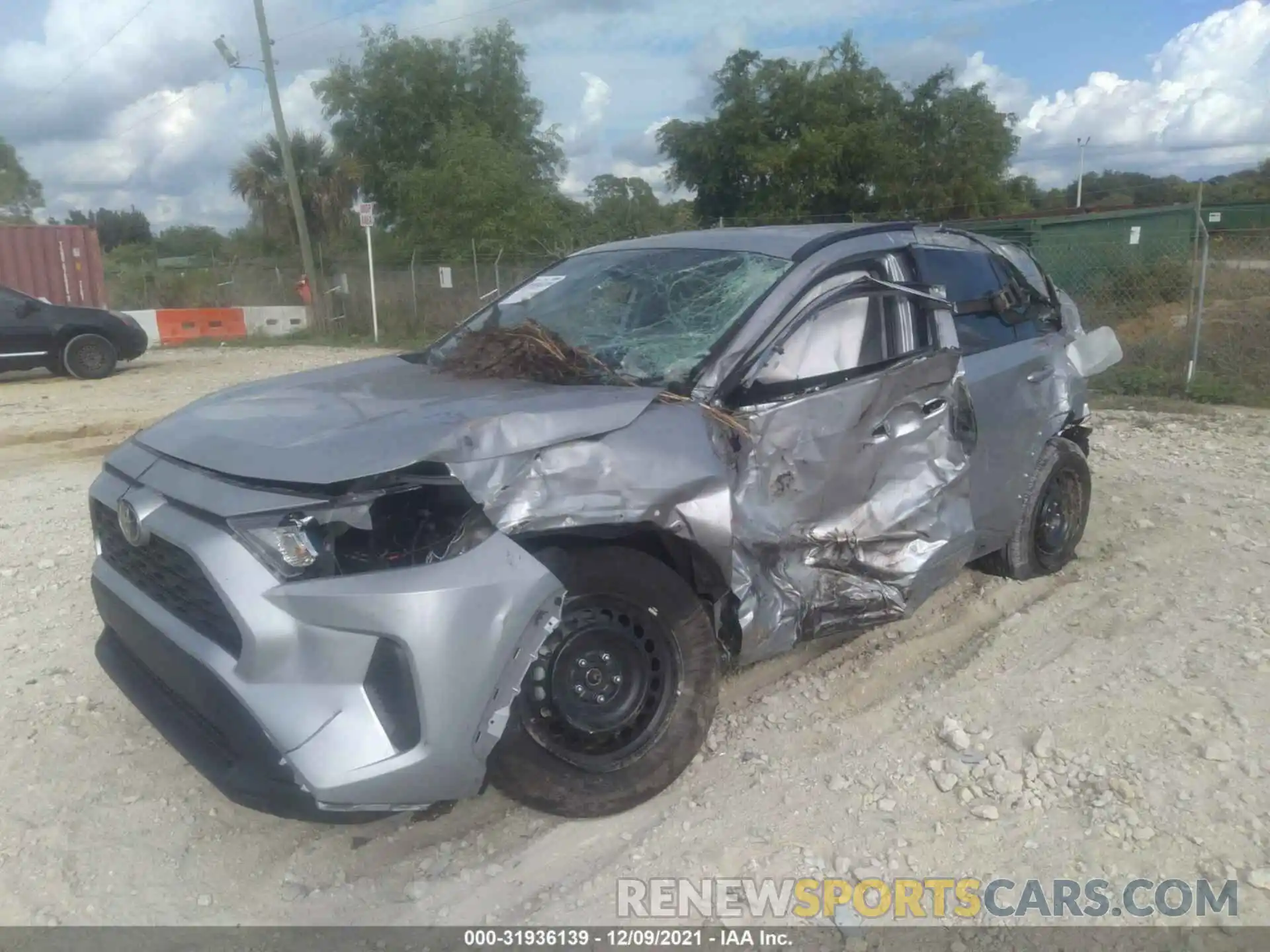 6 Photograph of a damaged car 2T3H1RFV5MW137556 TOYOTA RAV4 2021