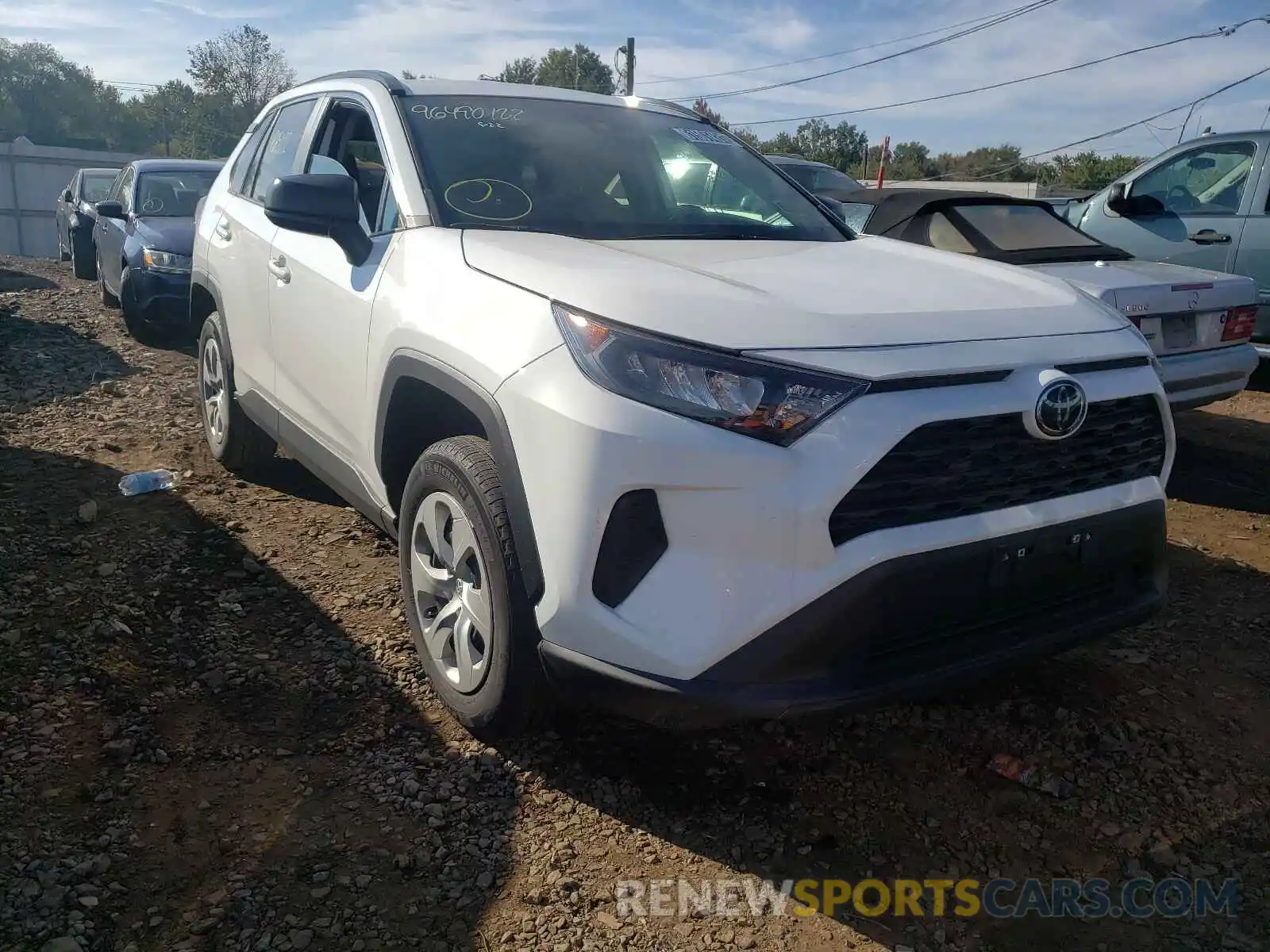 1 Photograph of a damaged car 2T3H1RFV5MW144118 TOYOTA RAV4 2021