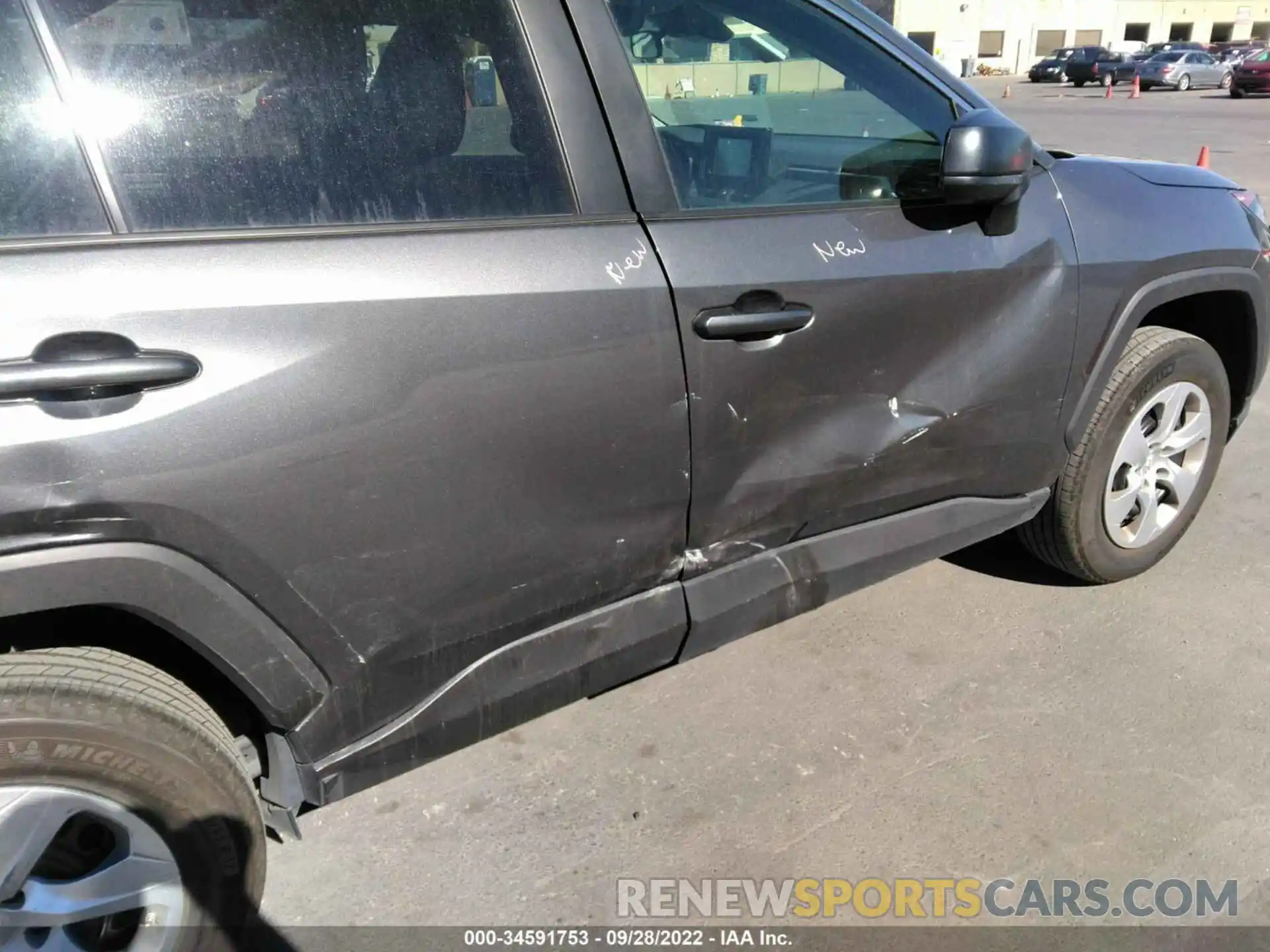 6 Photograph of a damaged car 2T3H1RFV5MW150680 TOYOTA RAV4 2021