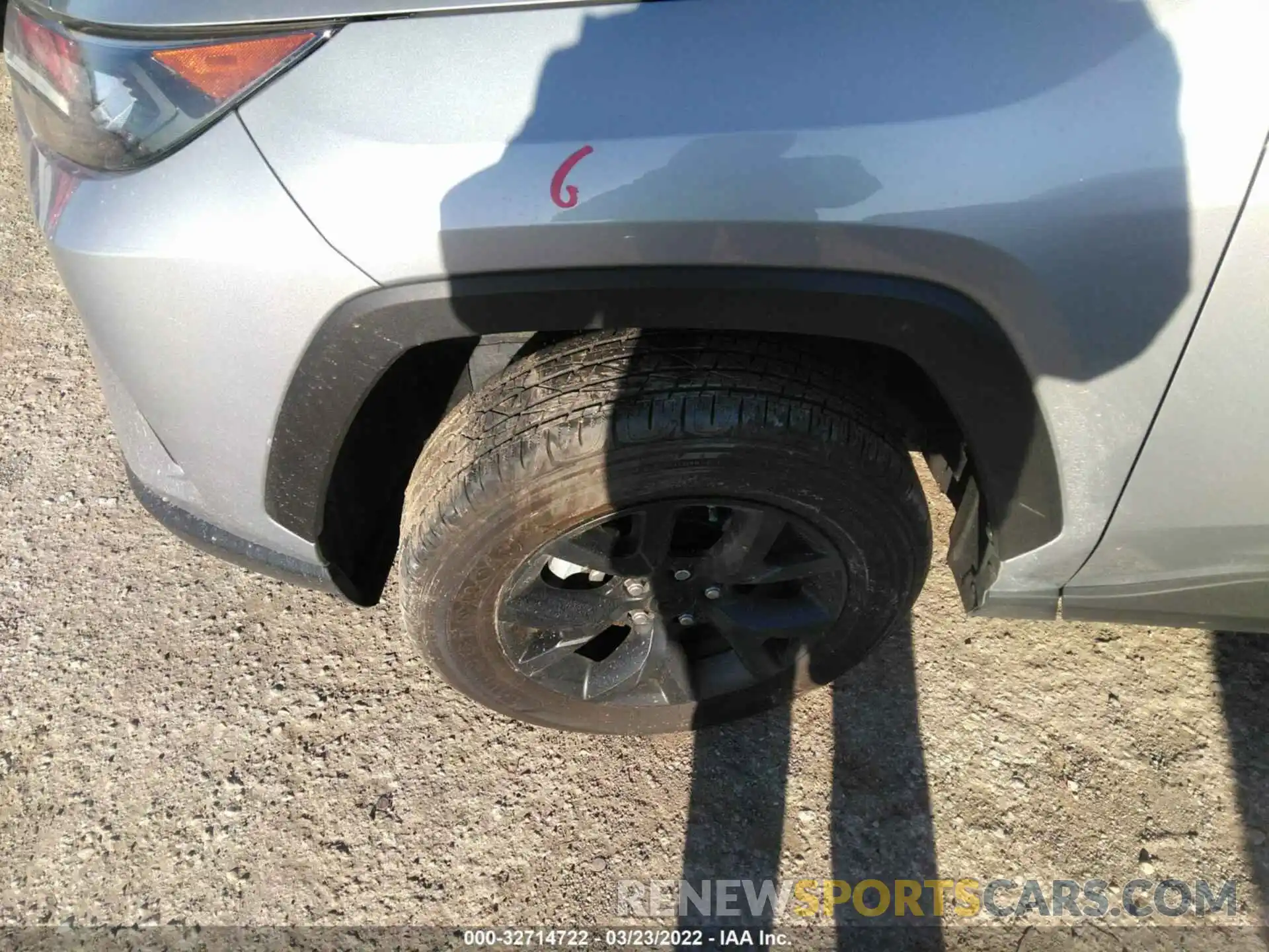 12 Photograph of a damaged car 2T3H1RFV5MW181007 TOYOTA RAV4 2021