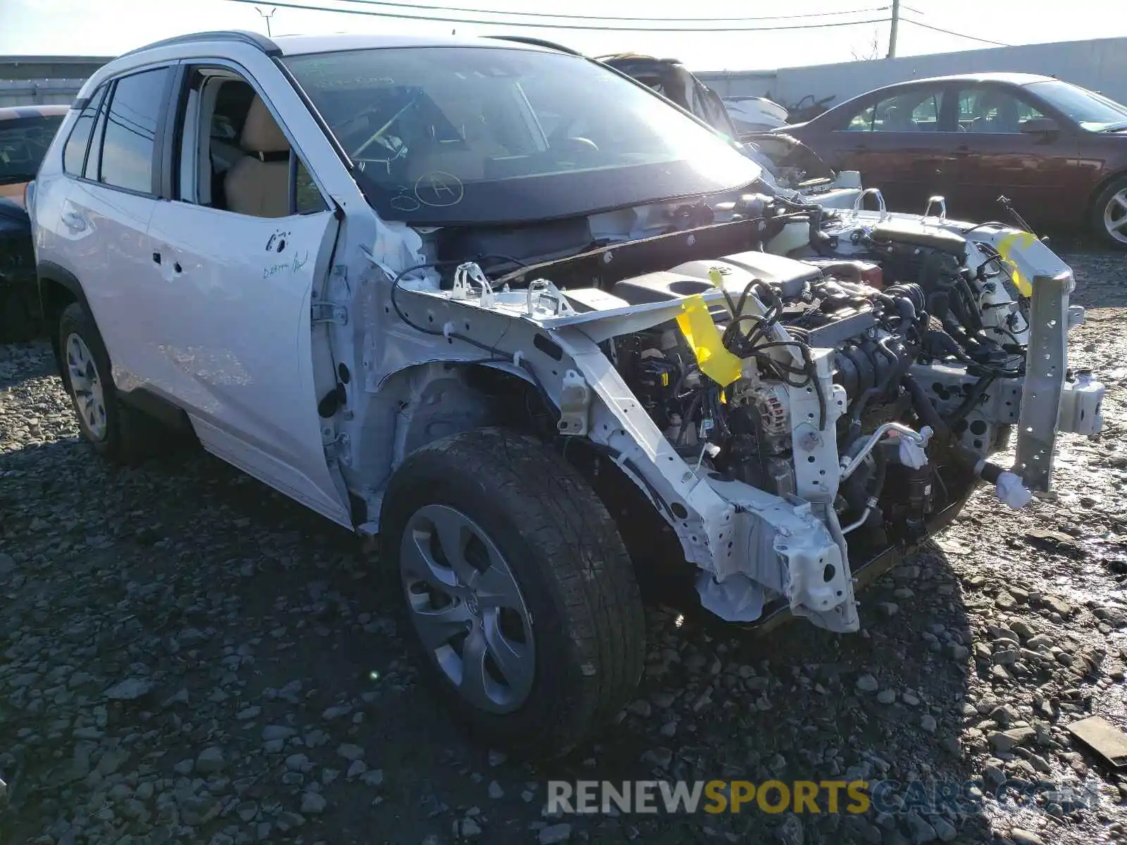 1 Photograph of a damaged car 2T3H1RFV6MC091754 TOYOTA RAV4 2021