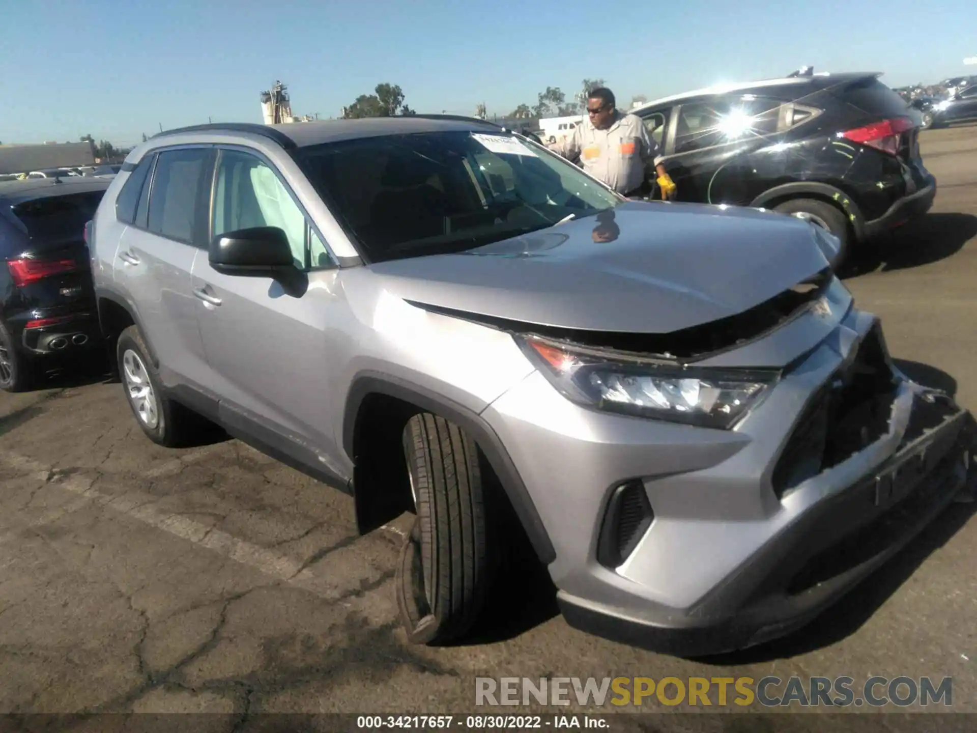 1 Photograph of a damaged car 2T3H1RFV6MC101070 TOYOTA RAV4 2021