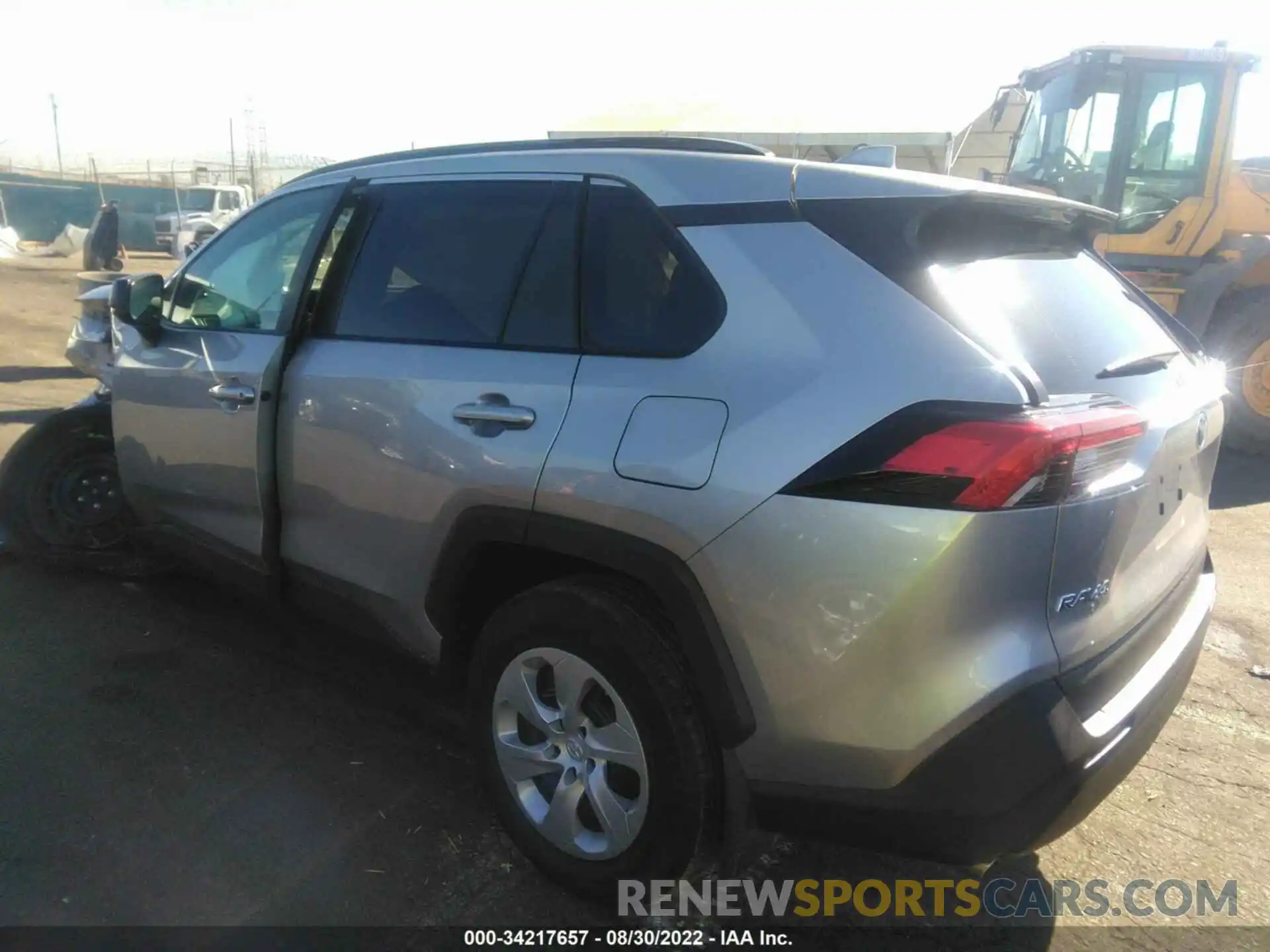 3 Photograph of a damaged car 2T3H1RFV6MC101070 TOYOTA RAV4 2021