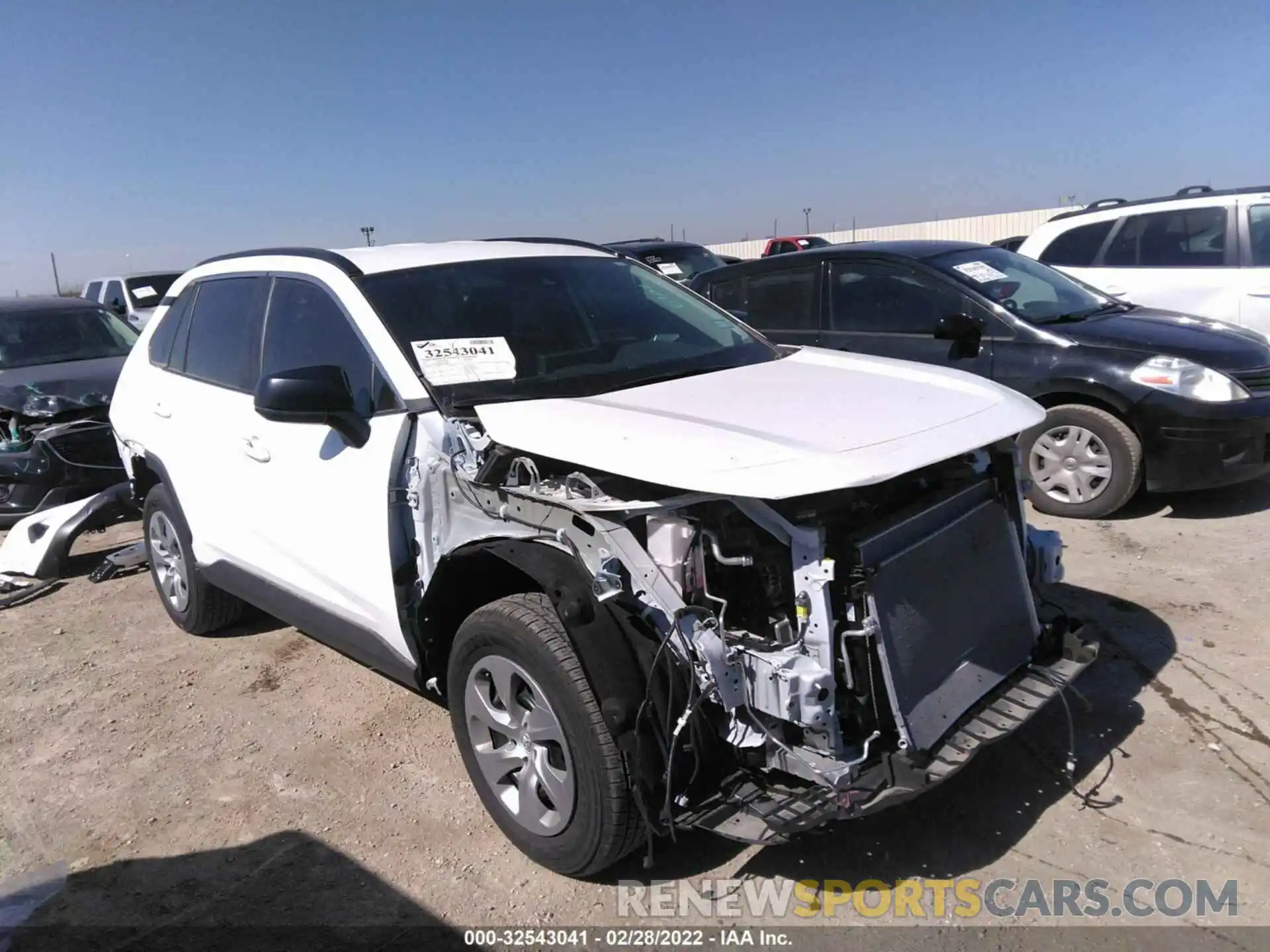 1 Photograph of a damaged car 2T3H1RFV6MC101263 TOYOTA RAV4 2021