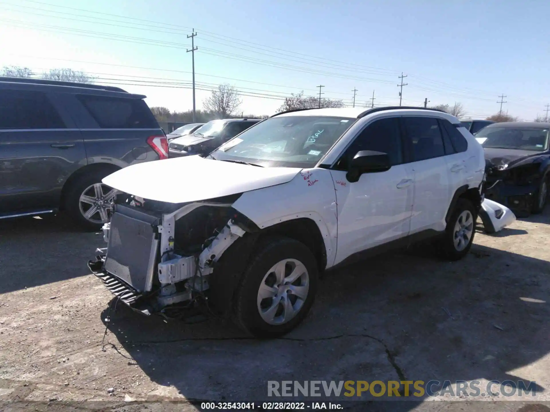 2 Photograph of a damaged car 2T3H1RFV6MC101263 TOYOTA RAV4 2021