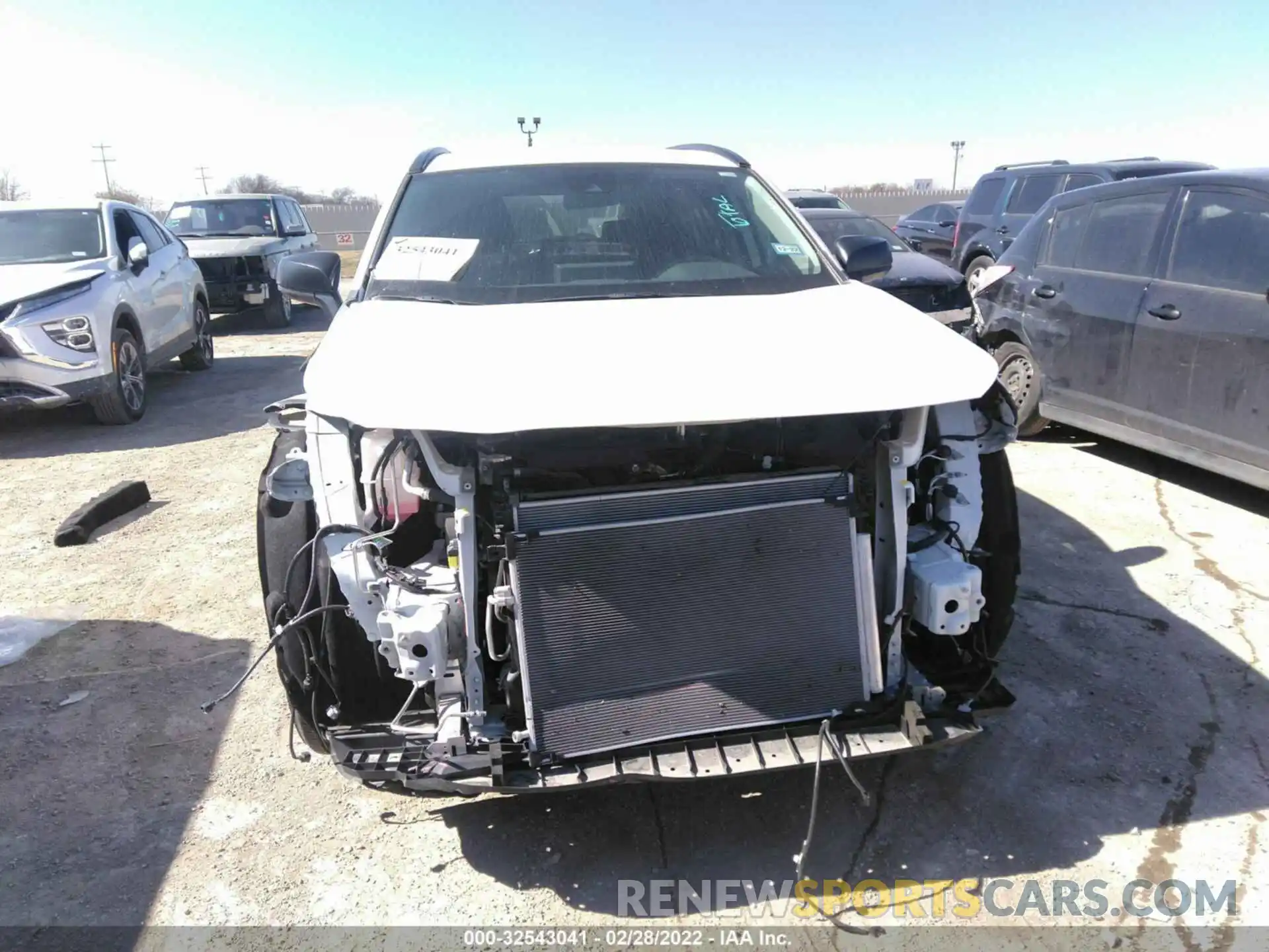 6 Photograph of a damaged car 2T3H1RFV6MC101263 TOYOTA RAV4 2021