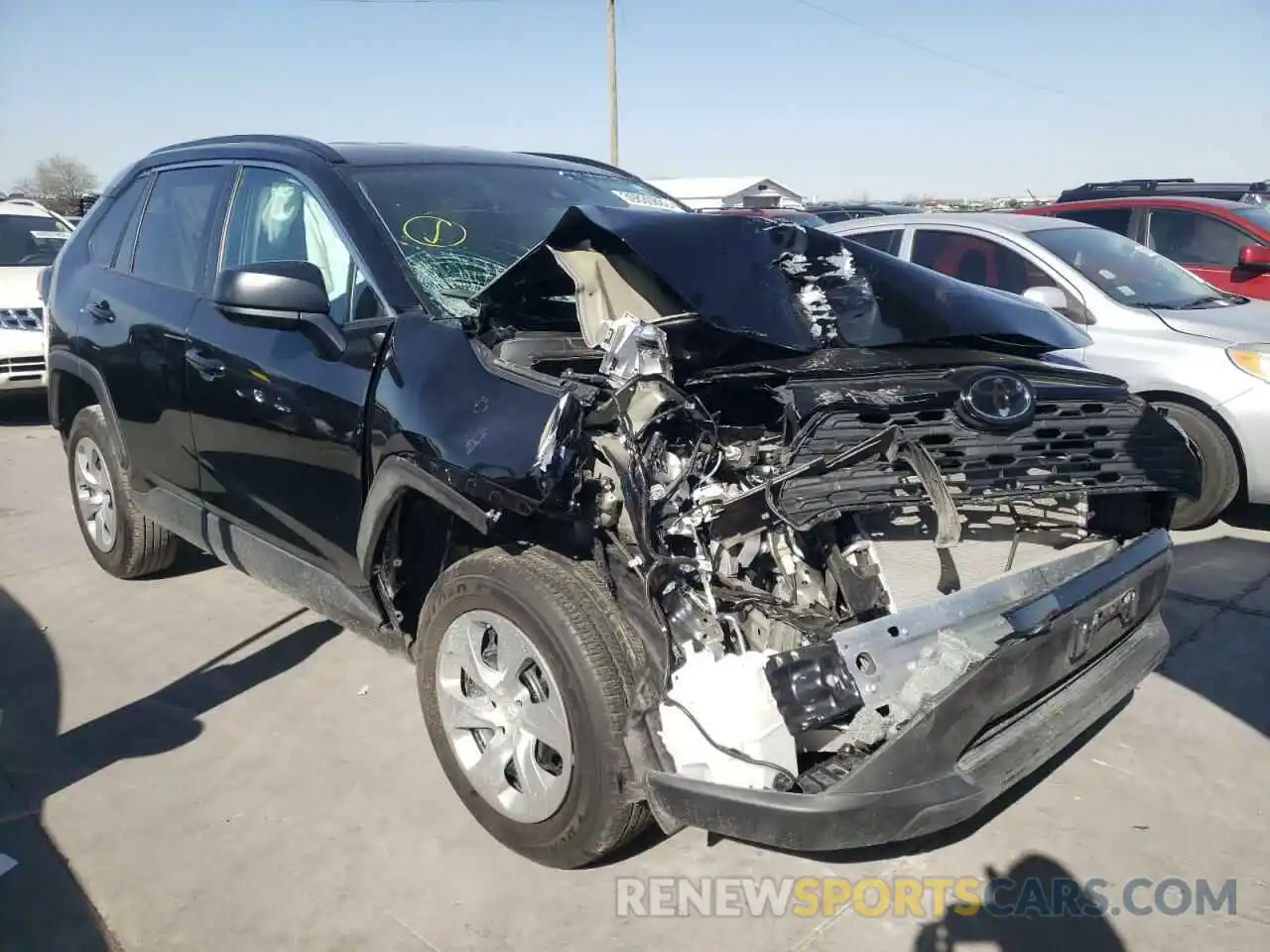 1 Photograph of a damaged car 2T3H1RFV6MC102655 TOYOTA RAV4 2021