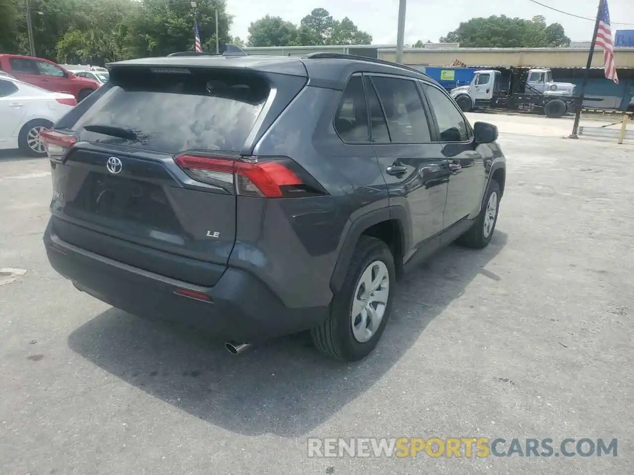 4 Photograph of a damaged car 2T3H1RFV6MC103689 TOYOTA RAV4 2021