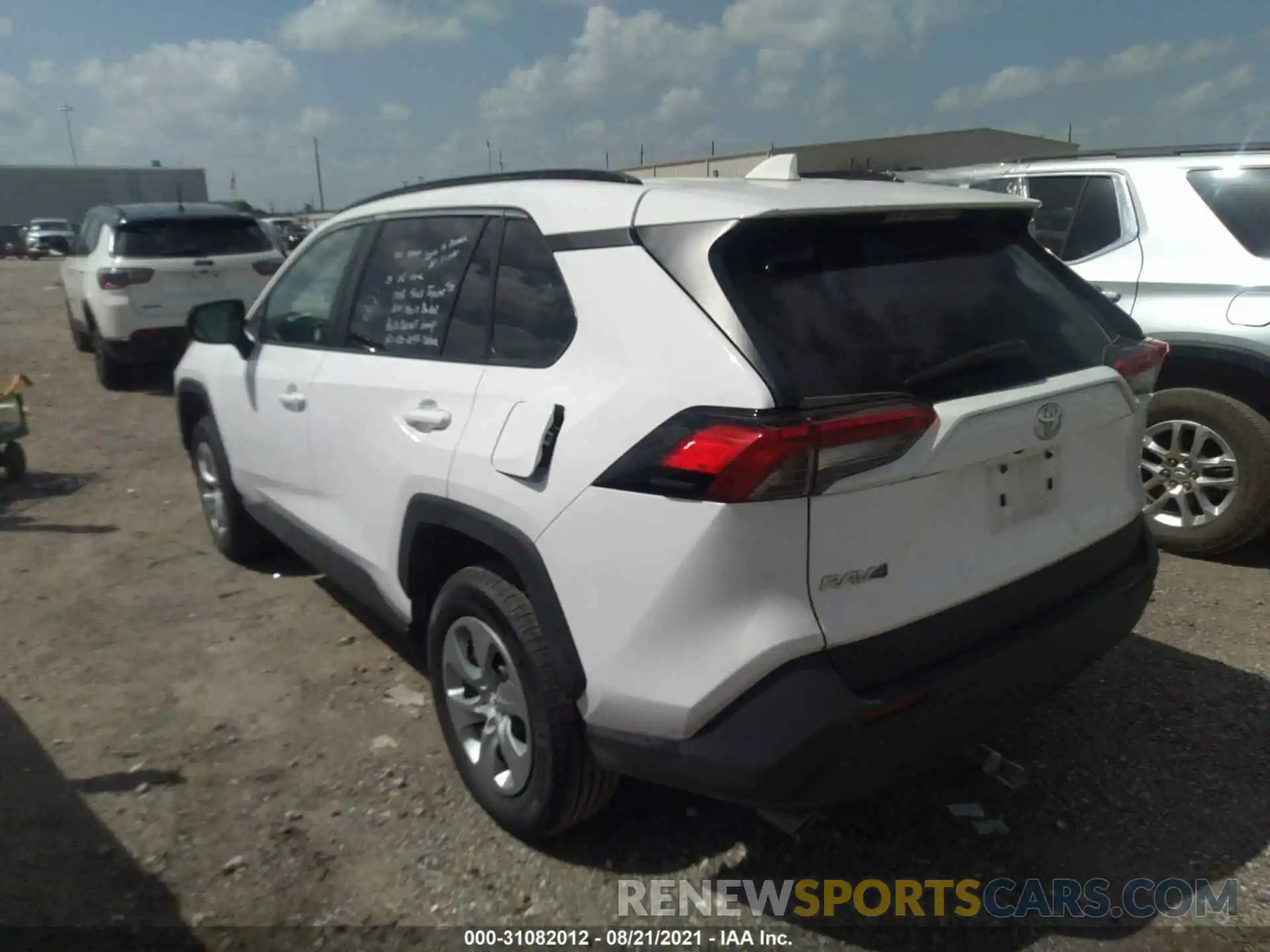 3 Фотография поврежденного автомобиля 2T3H1RFV6MC123621 TOYOTA RAV4 2021