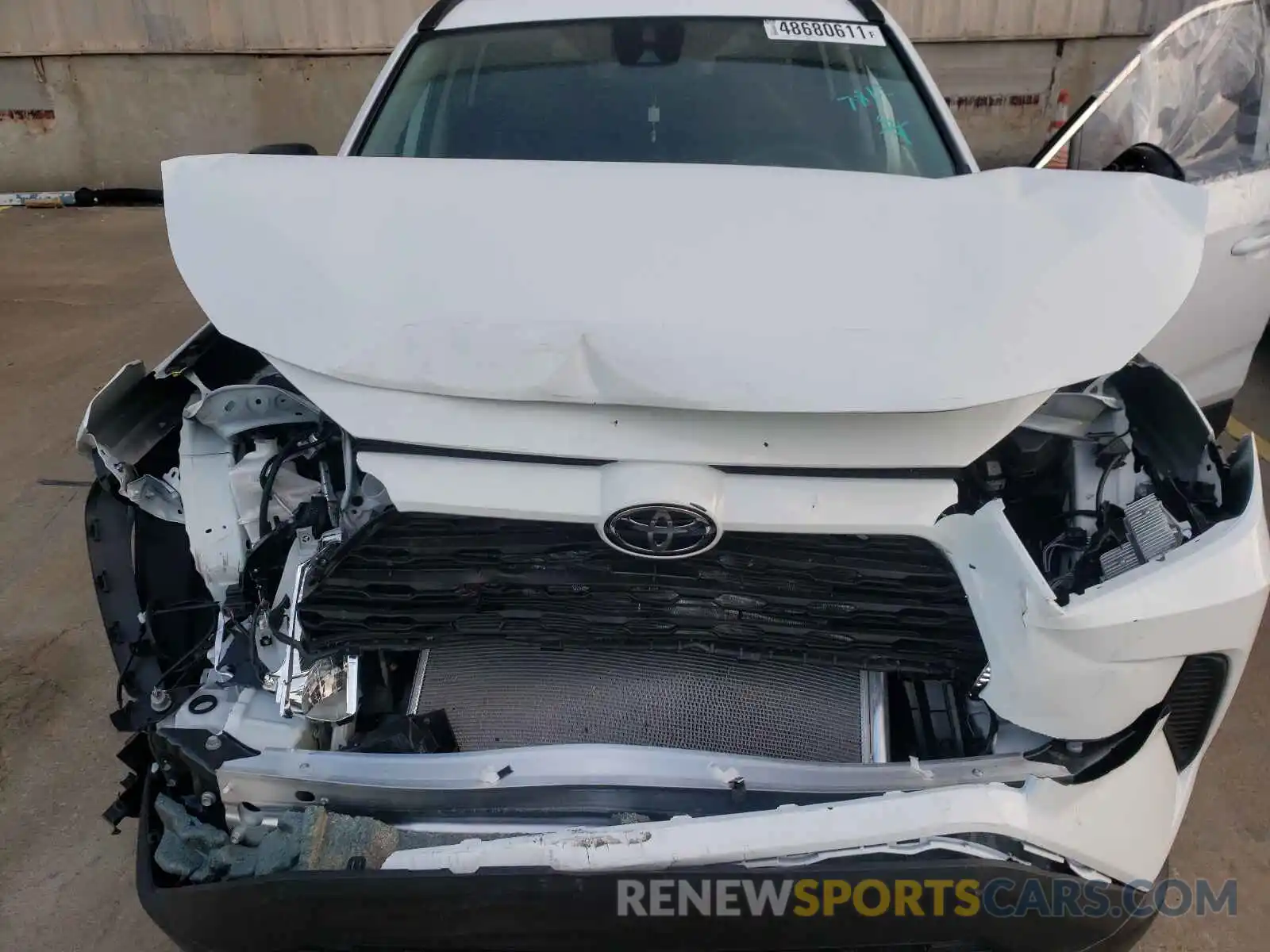 7 Photograph of a damaged car 2T3H1RFV6MC137812 TOYOTA RAV4 2021