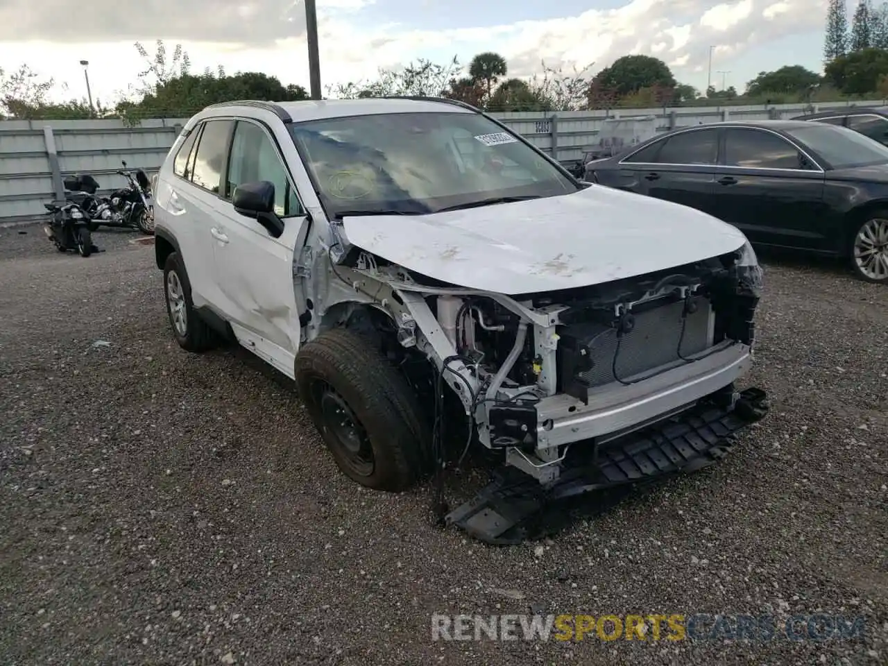 1 Photograph of a damaged car 2T3H1RFV6MC142864 TOYOTA RAV4 2021