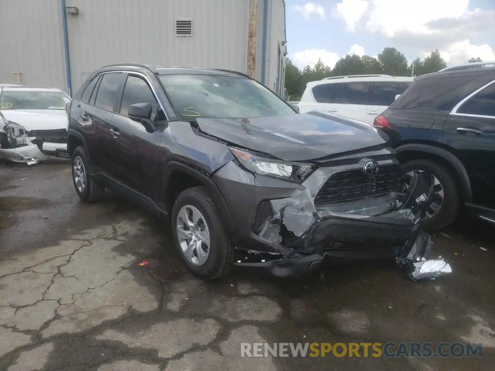 1 Photograph of a damaged car 2T3H1RFV6MC155369 TOYOTA RAV4 2021