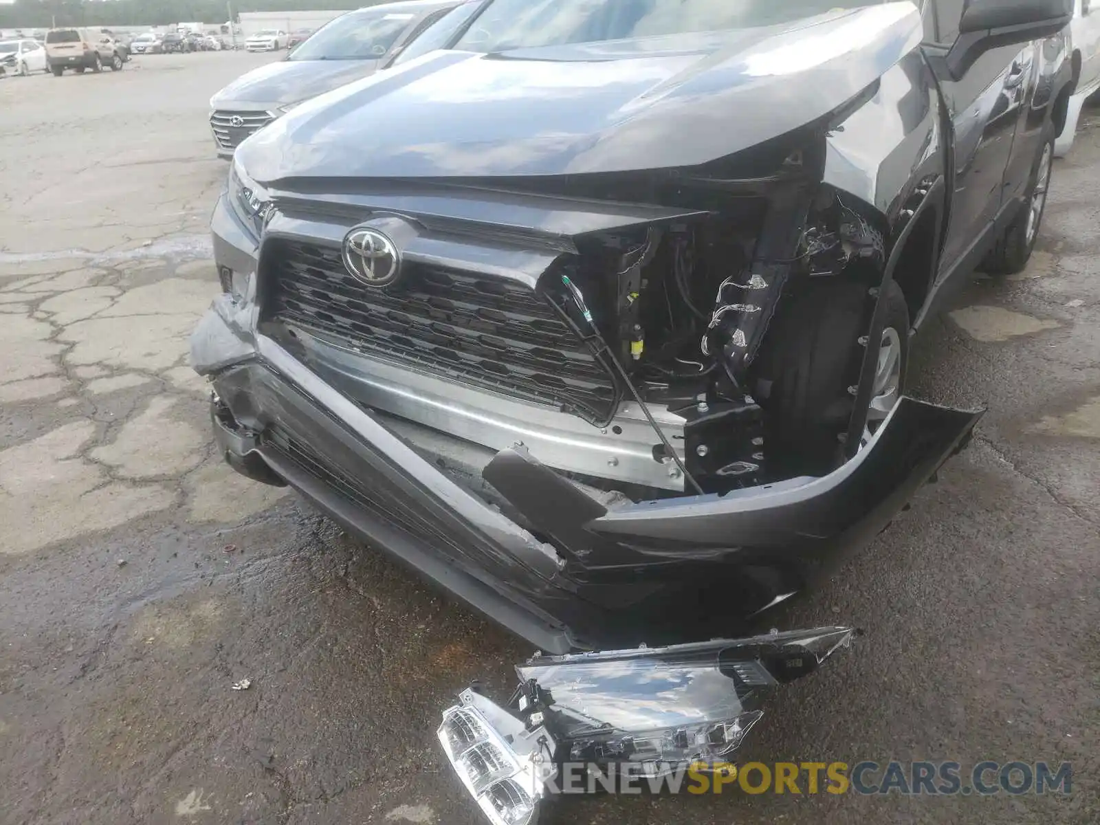 9 Photograph of a damaged car 2T3H1RFV6MC155369 TOYOTA RAV4 2021