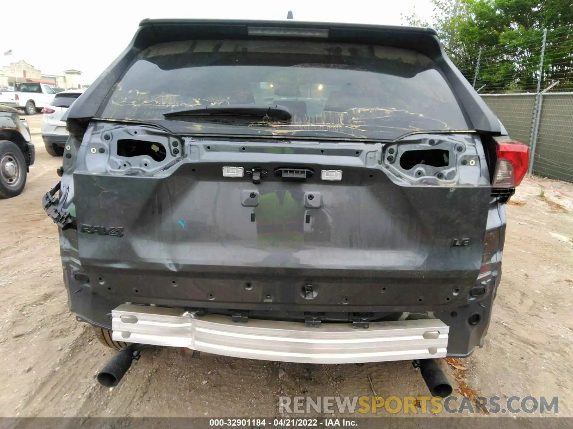 6 Photograph of a damaged car 2T3H1RFV6MC162810 TOYOTA RAV4 2021