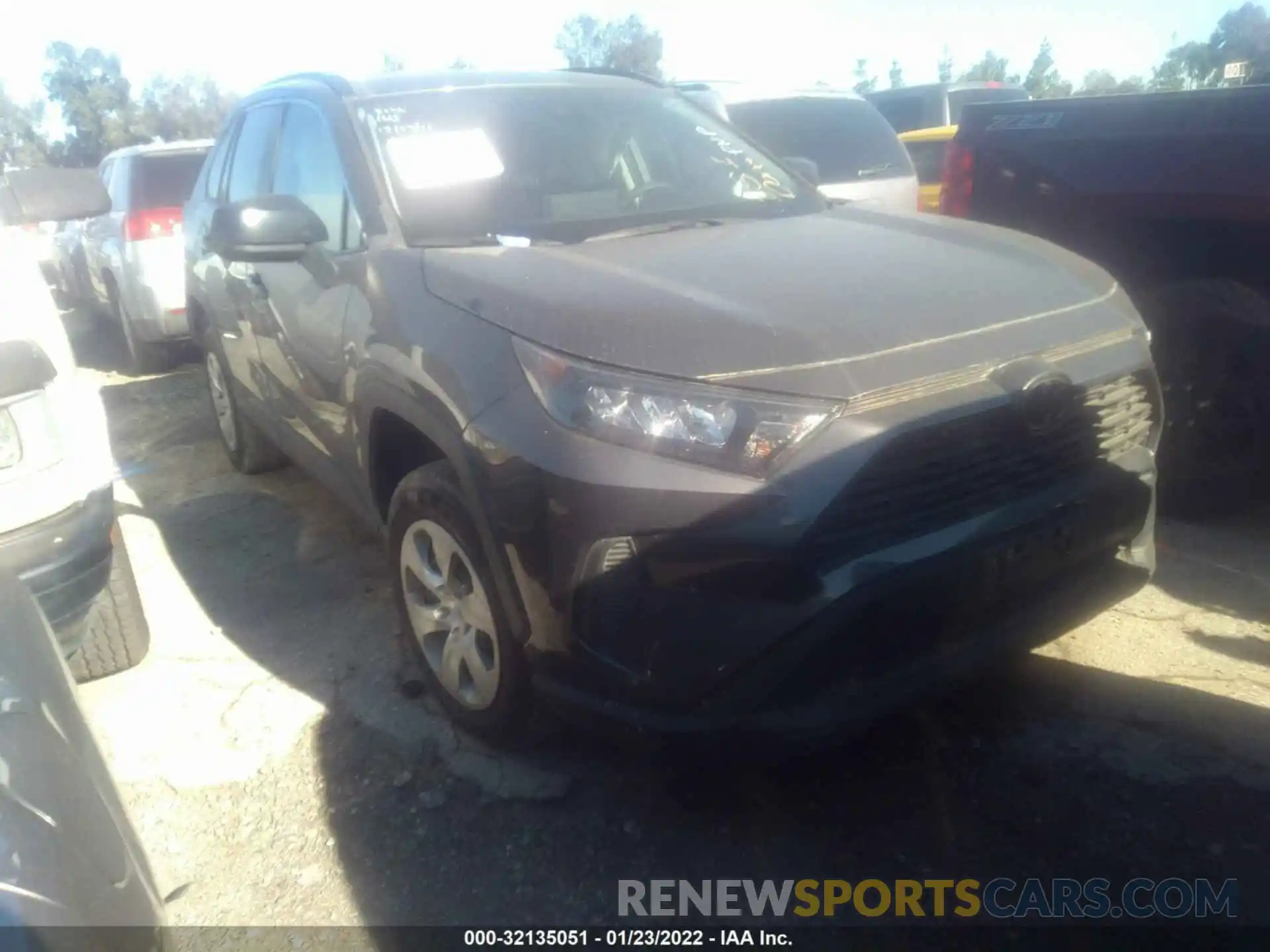 1 Photograph of a damaged car 2T3H1RFV6MW105778 TOYOTA RAV4 2021