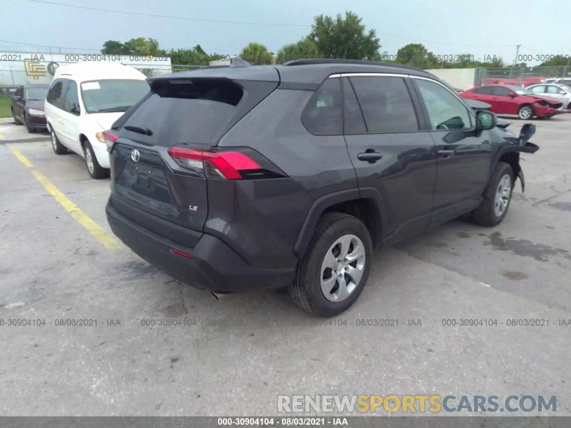 4 Photograph of a damaged car 2T3H1RFV6MW135881 TOYOTA RAV4 2021