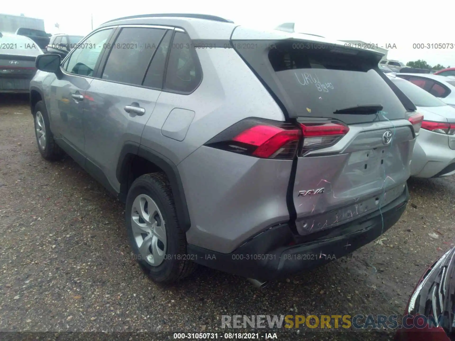 3 Photograph of a damaged car 2T3H1RFV6MW136397 TOYOTA RAV4 2021