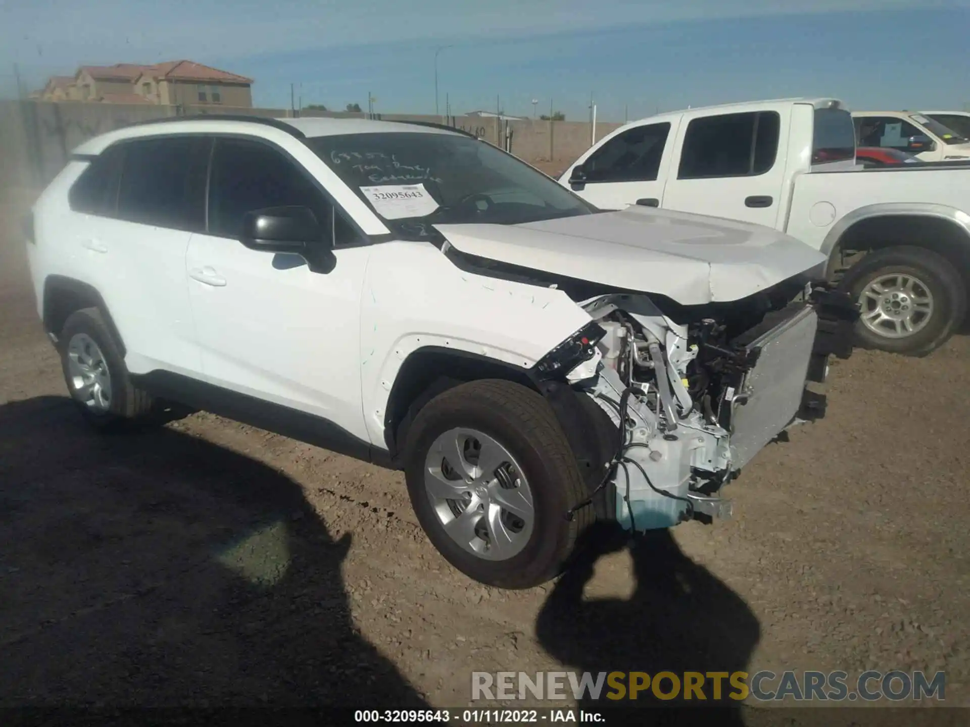 1 Photograph of a damaged car 2T3H1RFV6MW139462 TOYOTA RAV4 2021