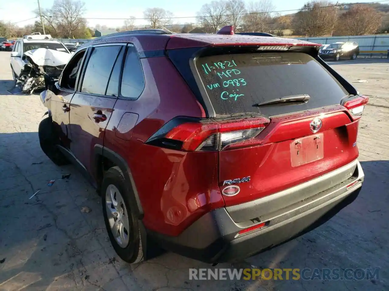 3 Photograph of a damaged car 2T3H1RFV6MW140983 TOYOTA RAV4 2021