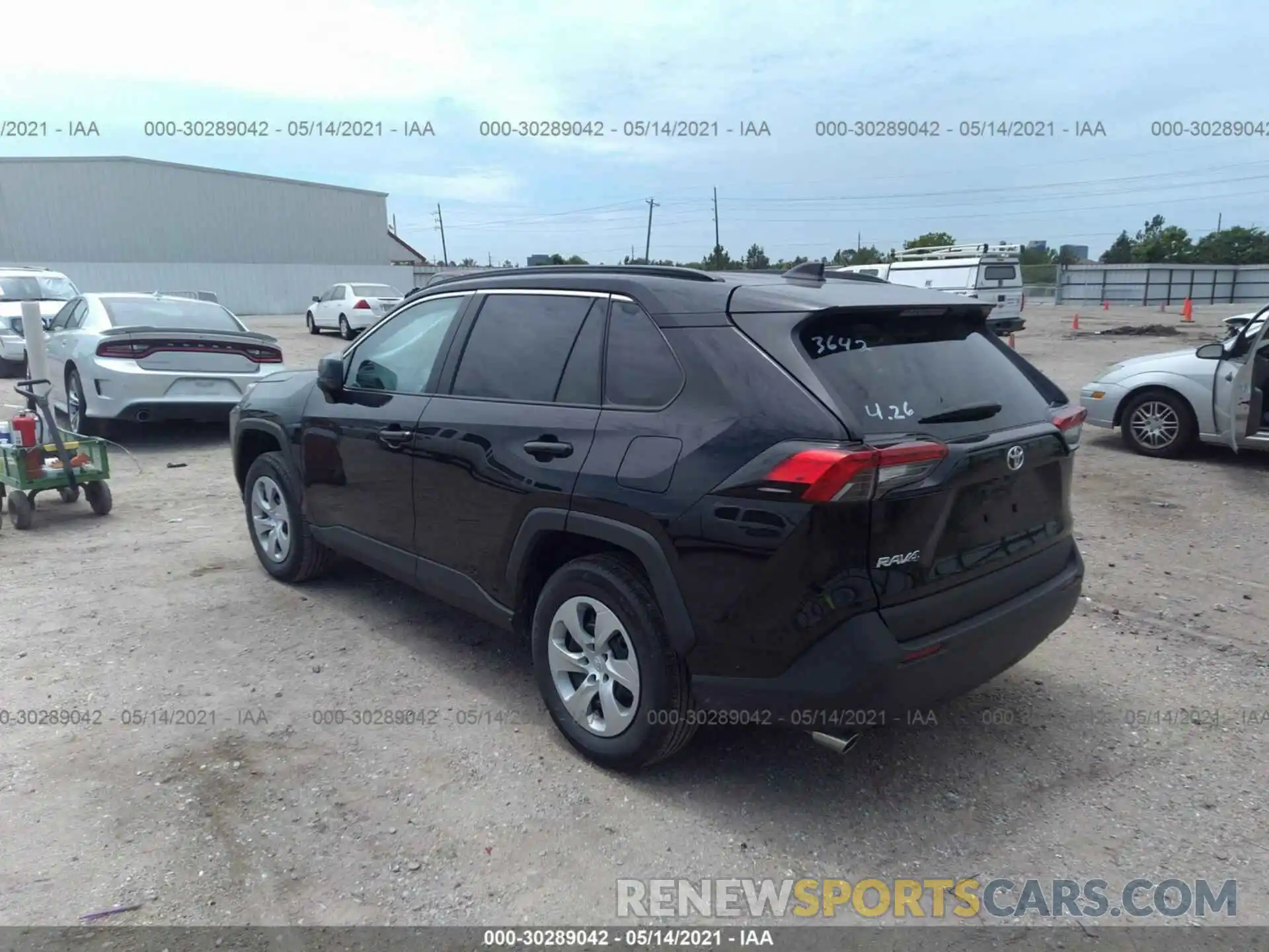 3 Photograph of a damaged car 2T3H1RFV6MW143642 TOYOTA RAV4 2021