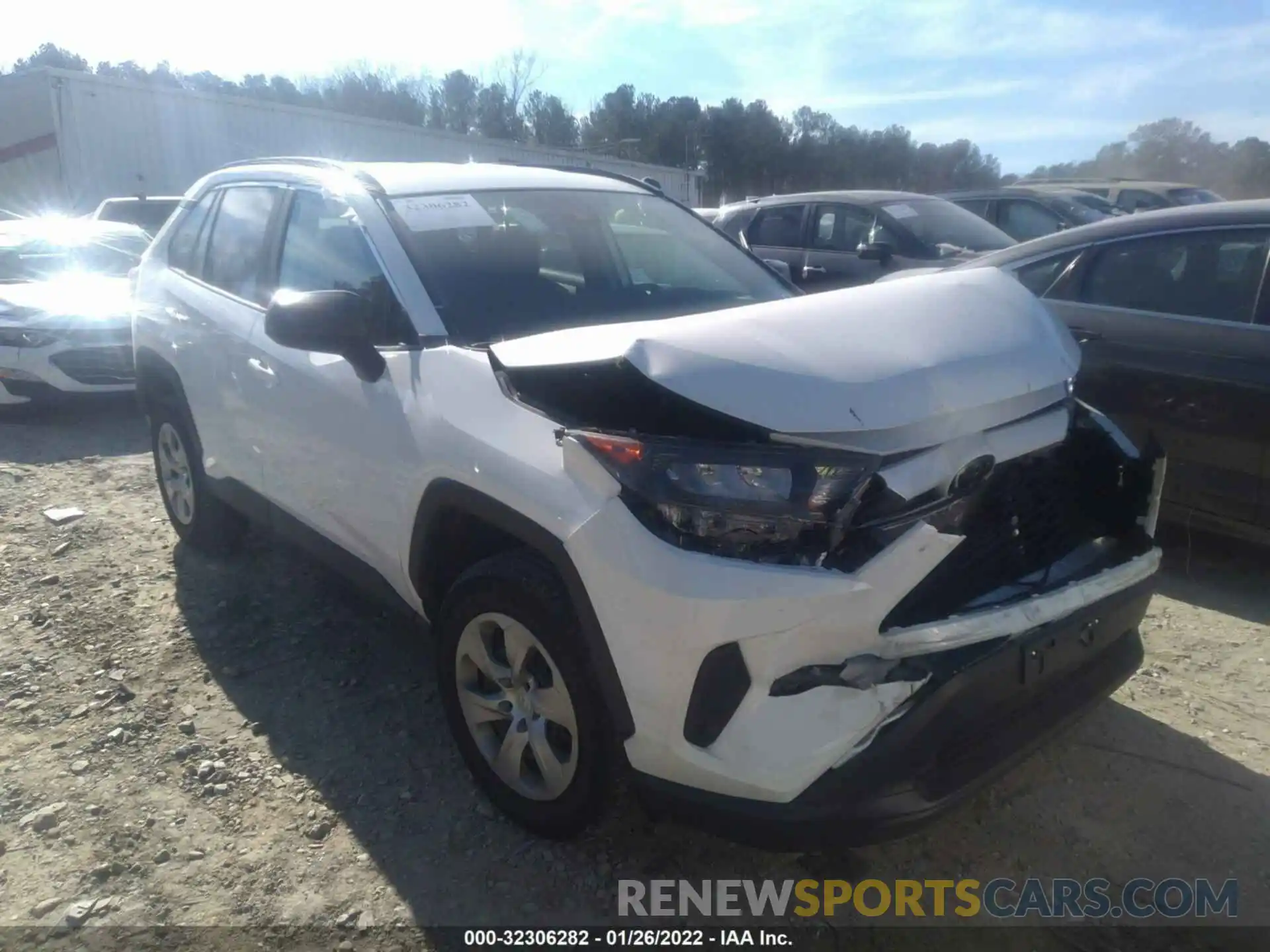 1 Photograph of a damaged car 2T3H1RFV6MW143995 TOYOTA RAV4 2021