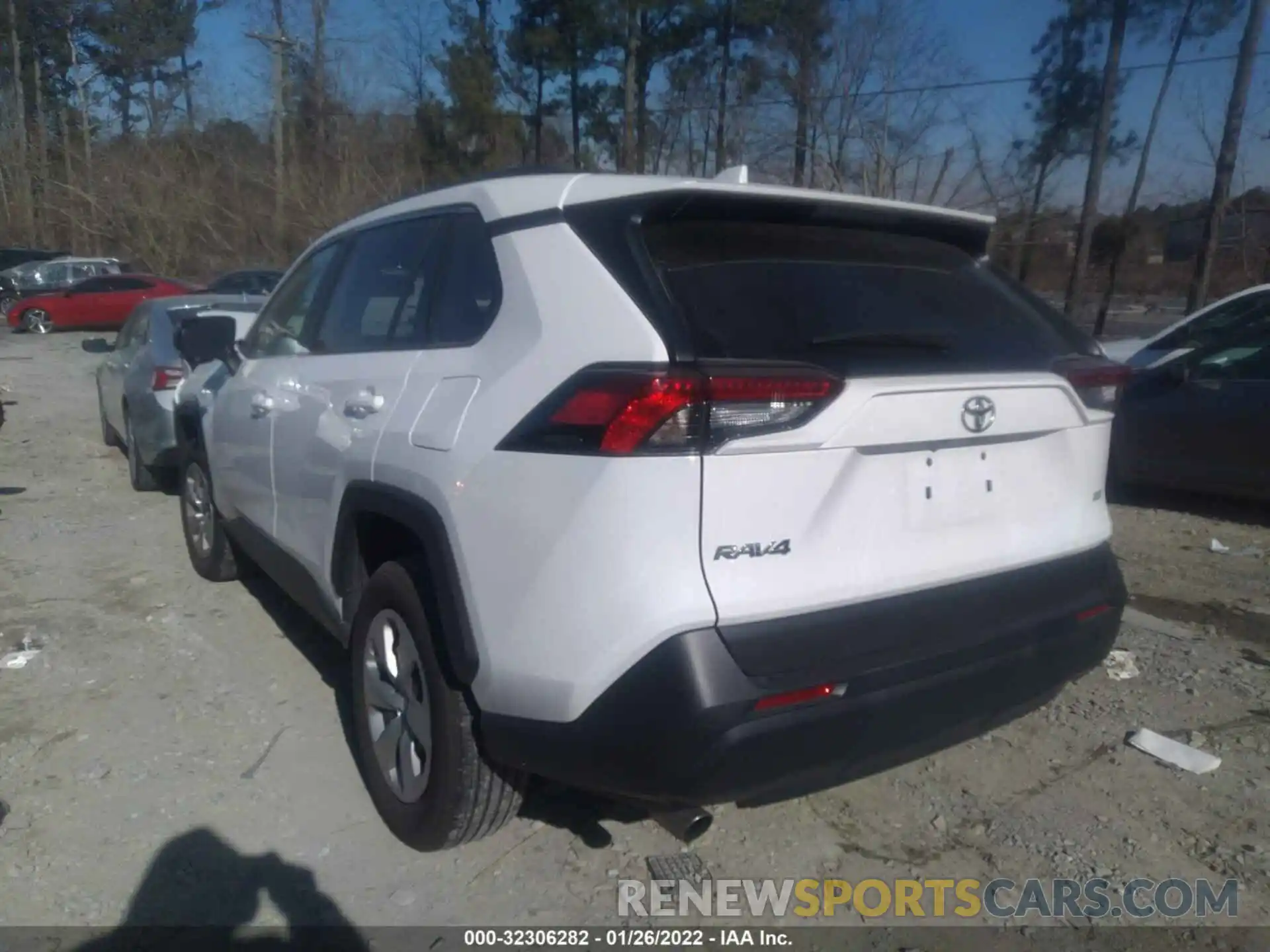 3 Photograph of a damaged car 2T3H1RFV6MW143995 TOYOTA RAV4 2021