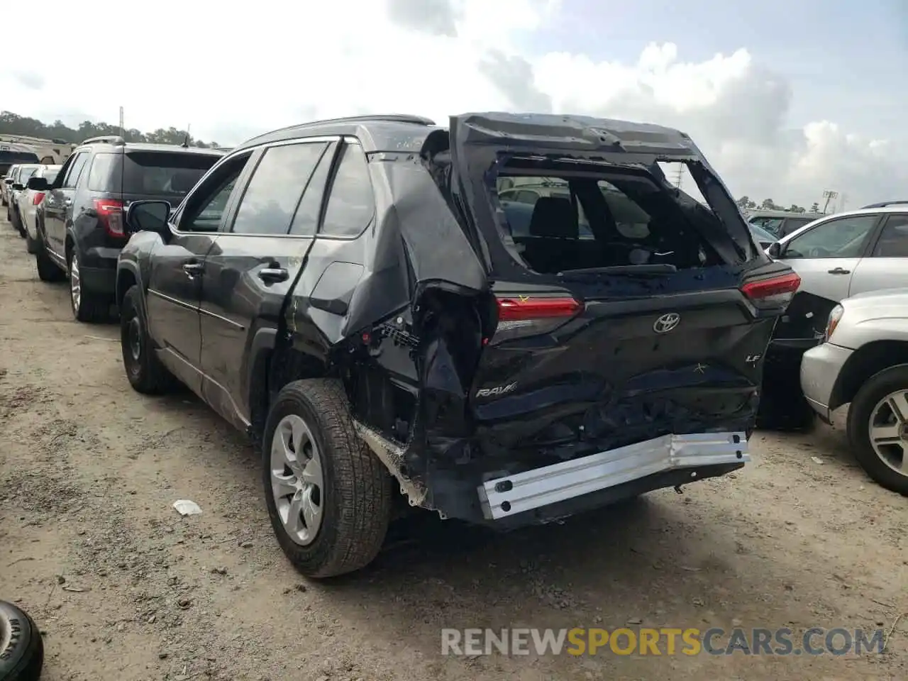 3 Photograph of a damaged car 2T3H1RFV7MC086370 TOYOTA RAV4 2021