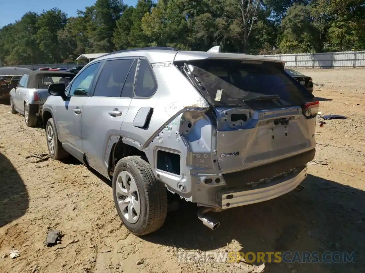 3 Photograph of a damaged car 2T3H1RFV7MC094601 TOYOTA RAV4 2021