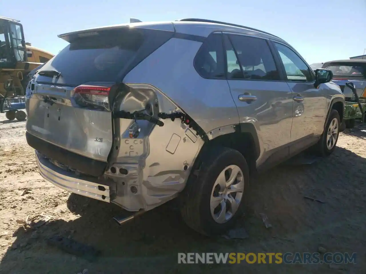 4 Photograph of a damaged car 2T3H1RFV7MC094601 TOYOTA RAV4 2021