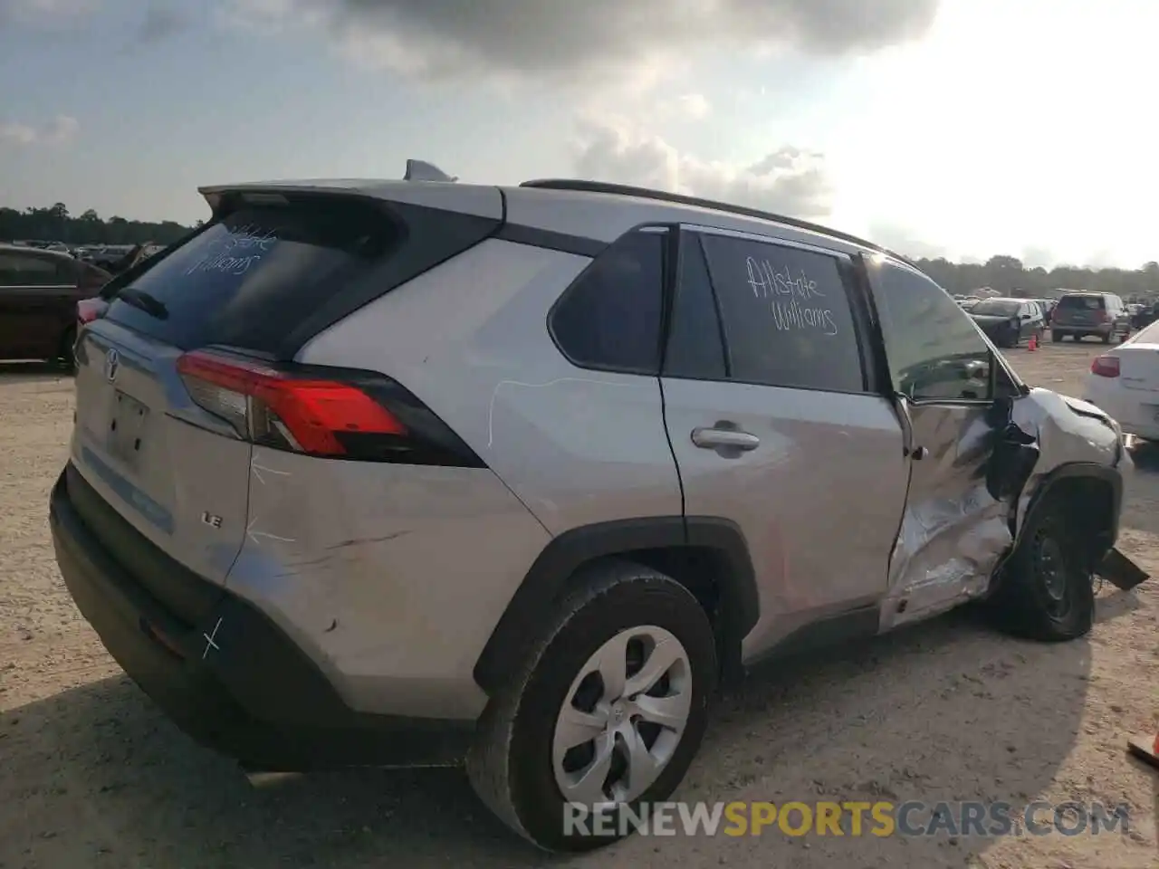 4 Photograph of a damaged car 2T3H1RFV7MC107766 TOYOTA RAV4 2021