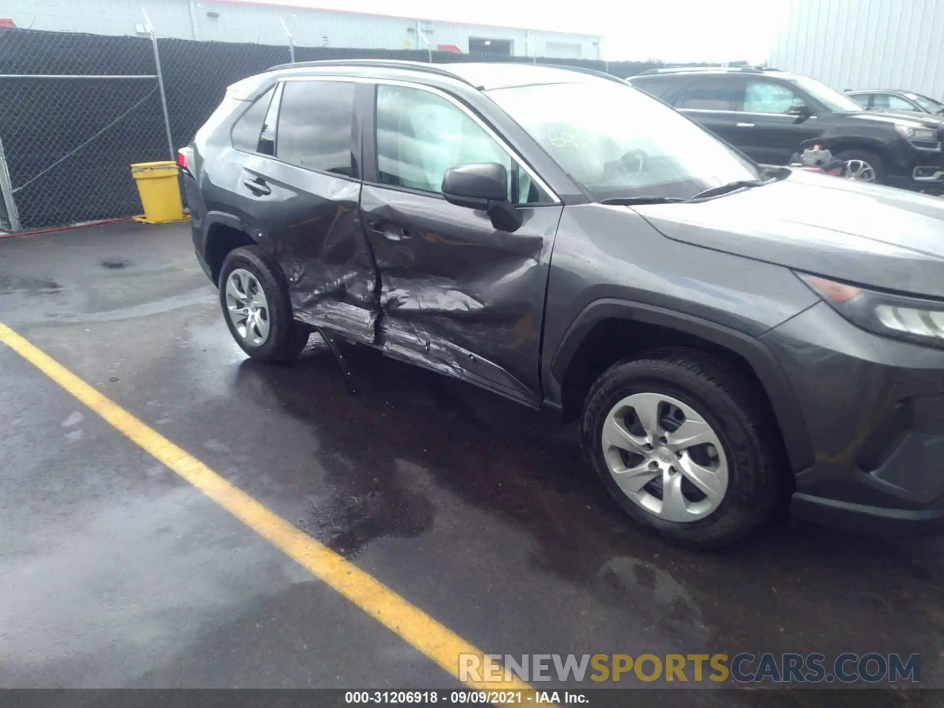 6 Photograph of a damaged car 2T3H1RFV7MC112482 TOYOTA RAV4 2021