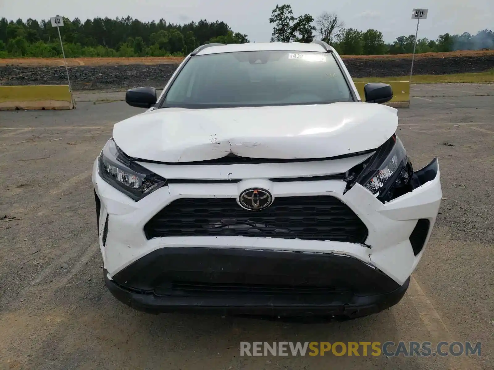 9 Photograph of a damaged car 2T3H1RFV7MC115849 TOYOTA RAV4 2021