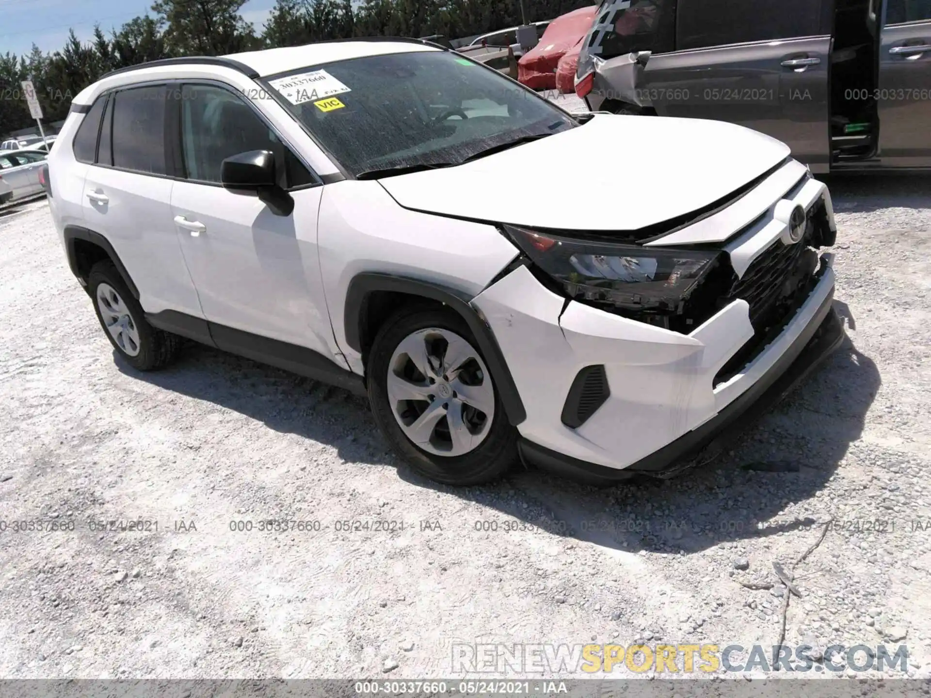 1 Photograph of a damaged car 2T3H1RFV7MC120758 TOYOTA RAV4 2021