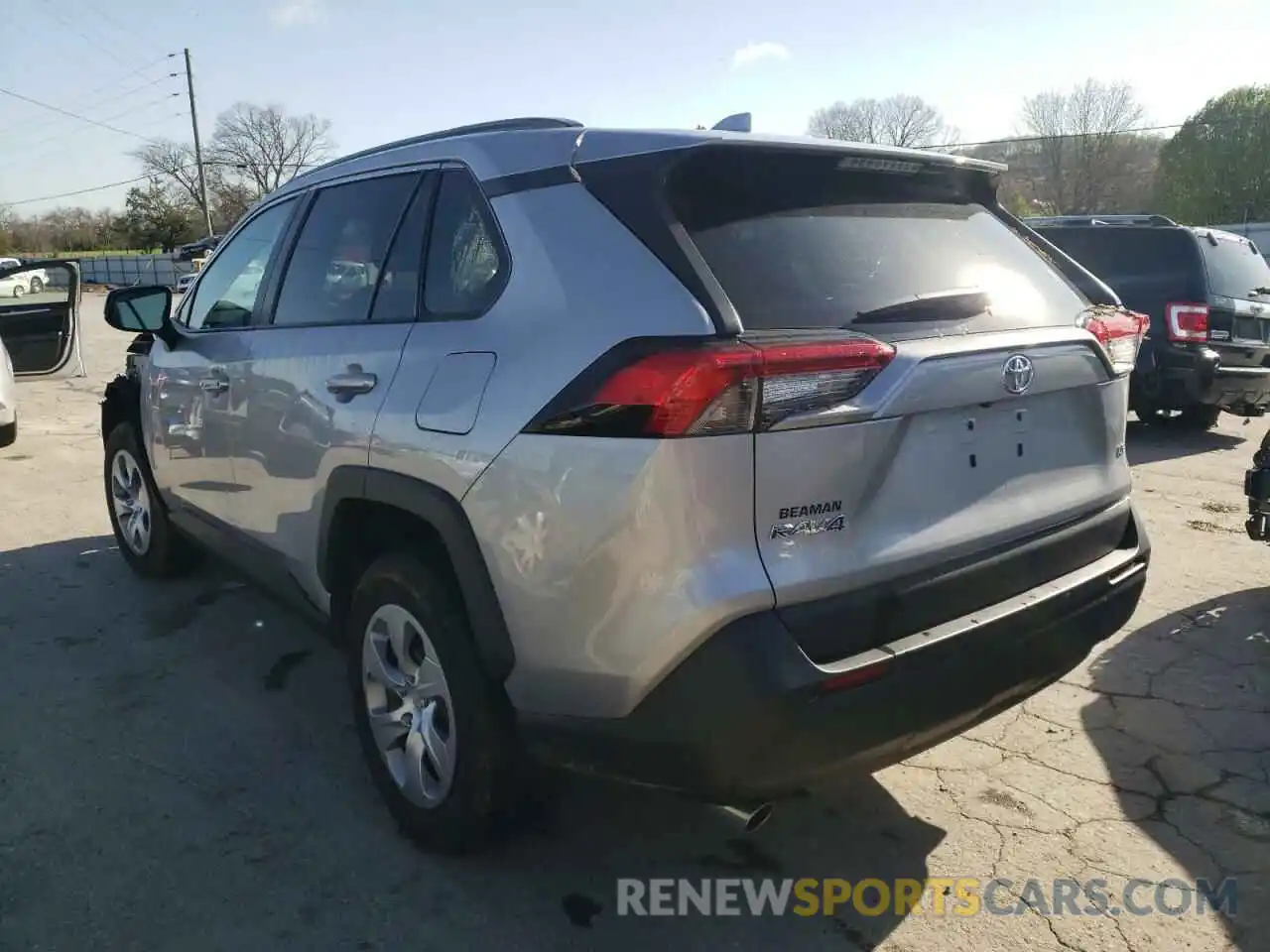 3 Photograph of a damaged car 2T3H1RFV7MC122557 TOYOTA RAV4 2021