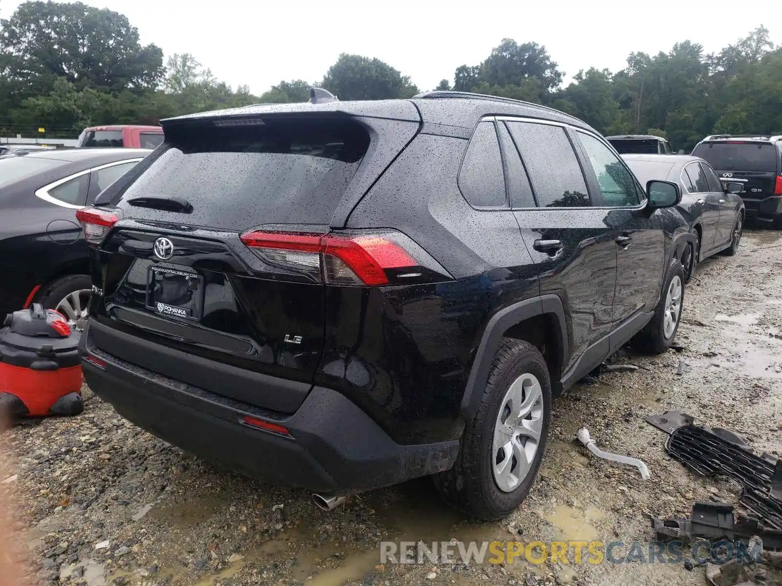 4 Photograph of a damaged car 2T3H1RFV7MC125586 TOYOTA RAV4 2021