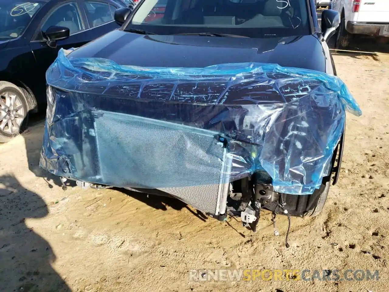 9 Photograph of a damaged car 2T3H1RFV7MC125586 TOYOTA RAV4 2021