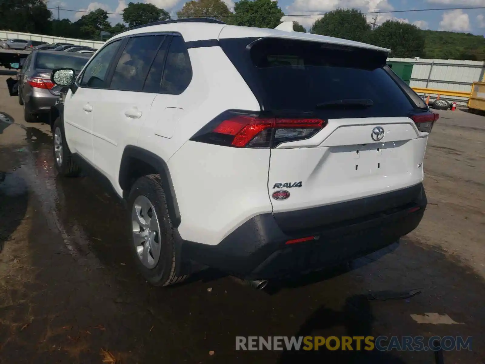 3 Photograph of a damaged car 2T3H1RFV7MC127113 TOYOTA RAV4 2021