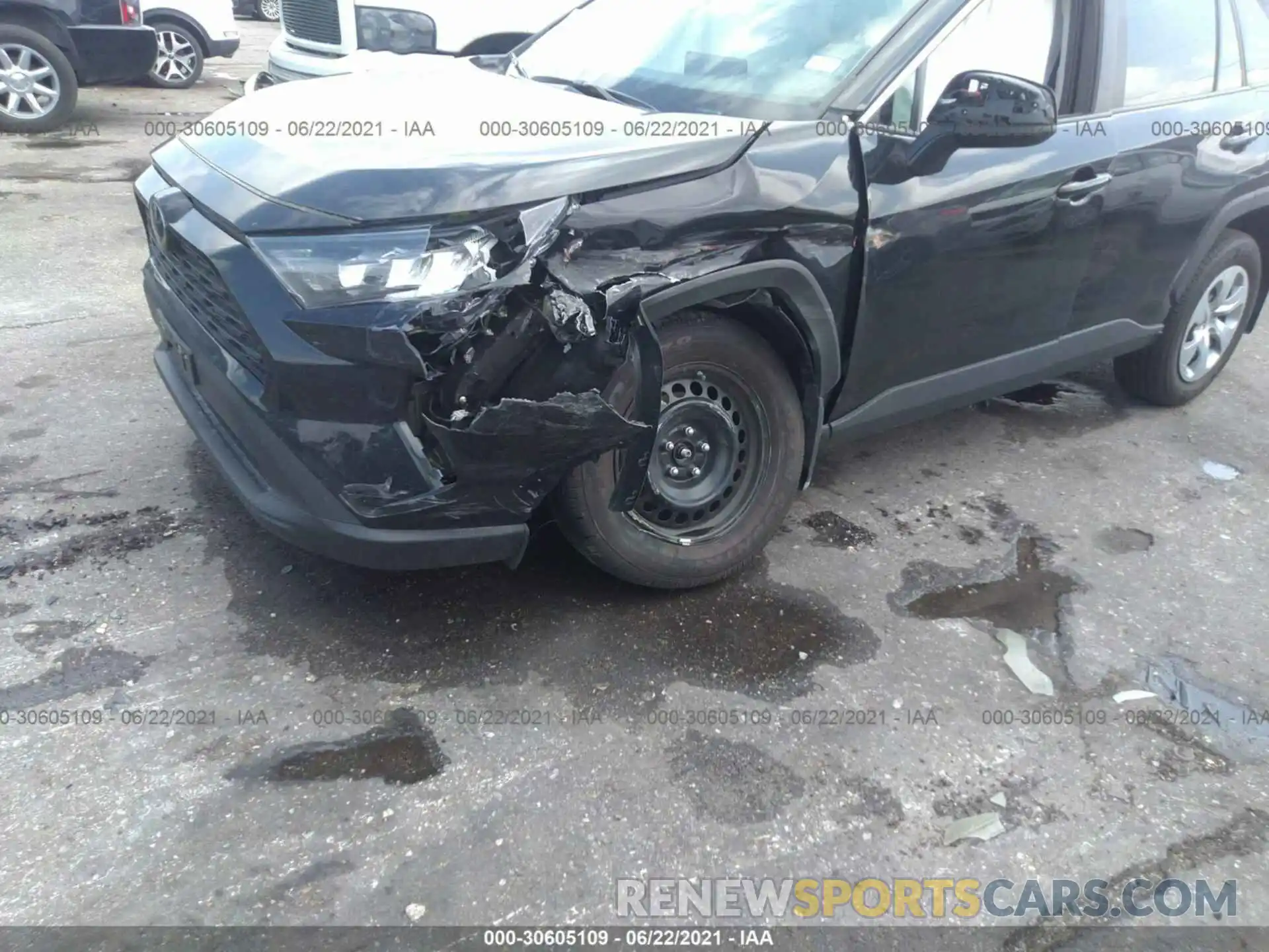 6 Photograph of a damaged car 2T3H1RFV7MC133204 TOYOTA RAV4 2021