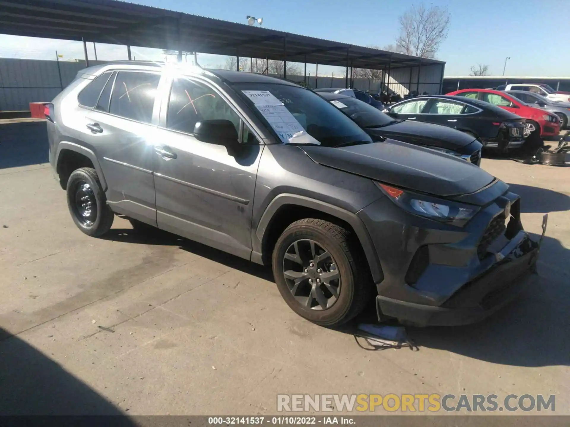 1 Photograph of a damaged car 2T3H1RFV7MC135499 TOYOTA RAV4 2021