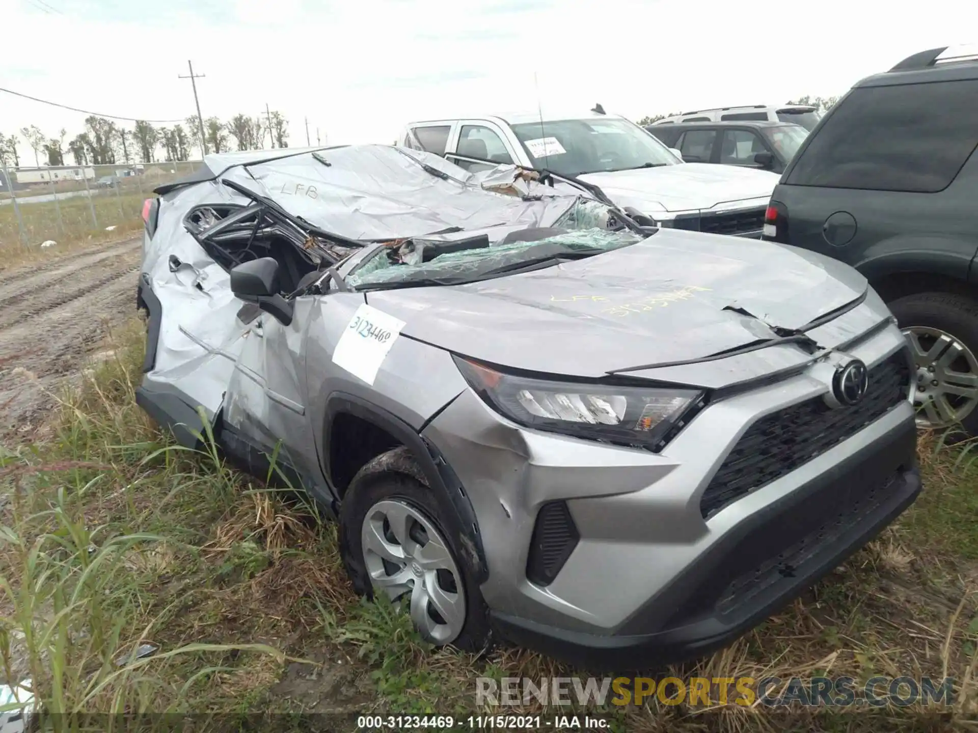 1 Photograph of a damaged car 2T3H1RFV7MC136927 TOYOTA RAV4 2021