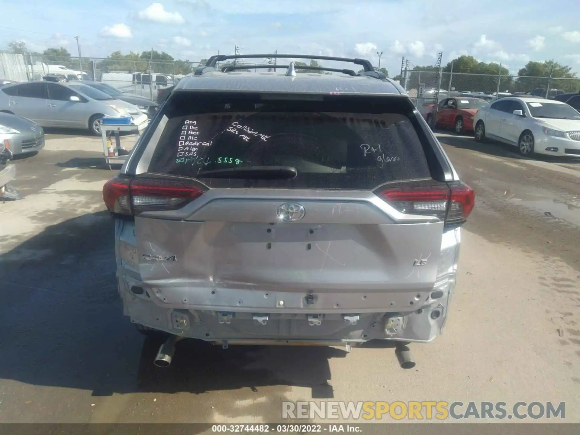 8 Photograph of a damaged car 2T3H1RFV7MC141450 TOYOTA RAV4 2021