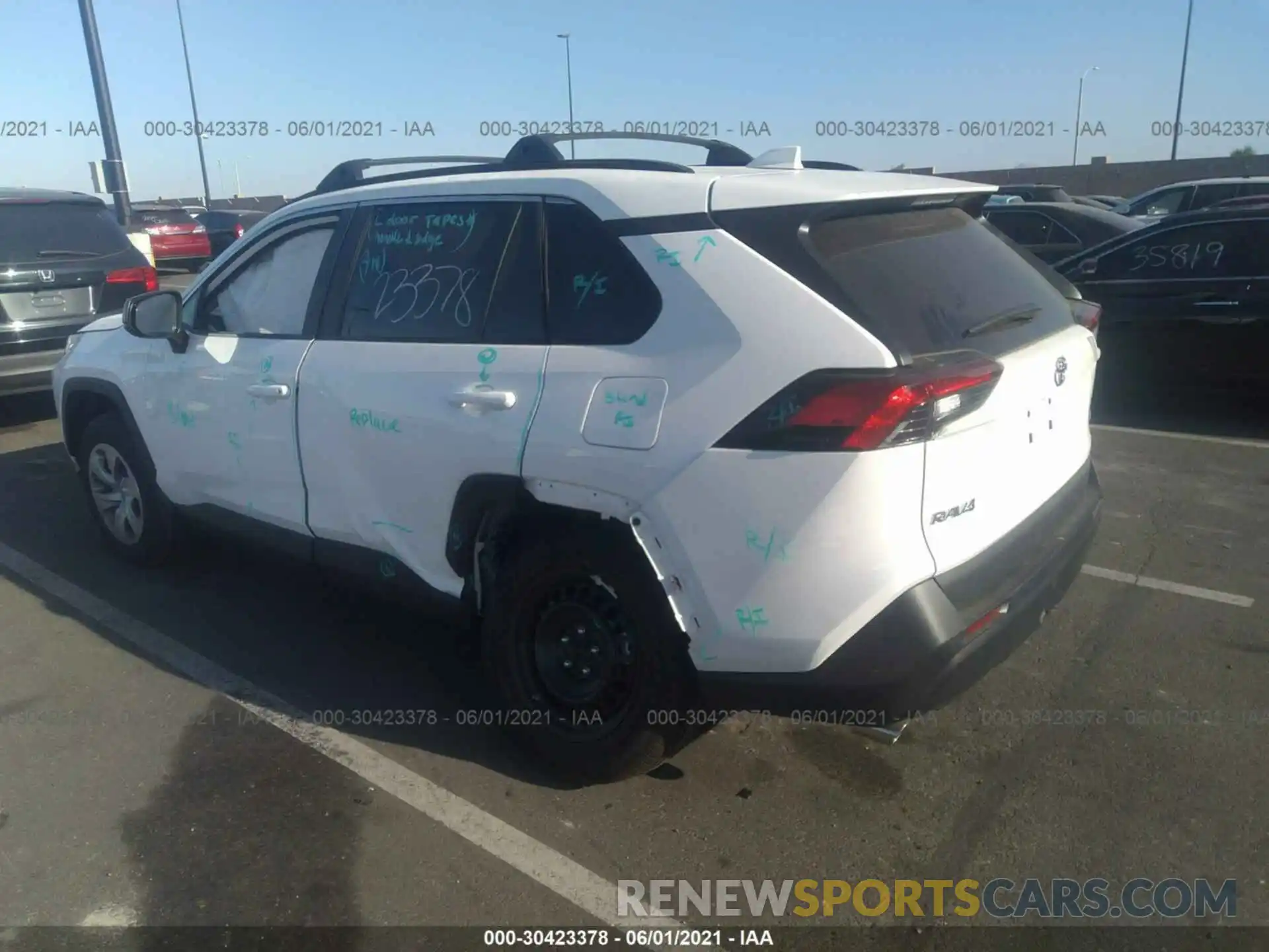 3 Photograph of a damaged car 2T3H1RFV7MW109287 TOYOTA RAV4 2021