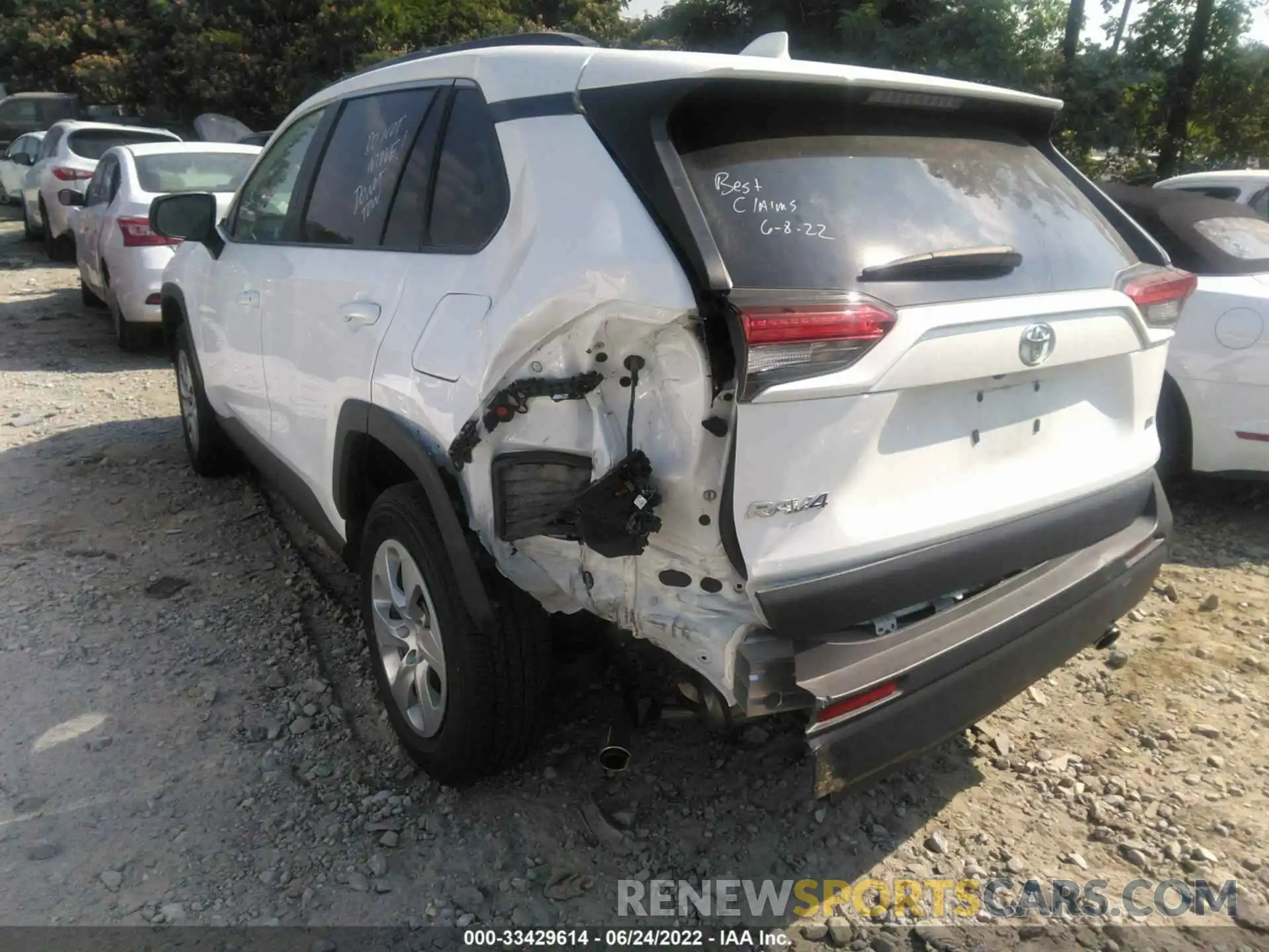 3 Photograph of a damaged car 2T3H1RFV7MW129653 TOYOTA RAV4 2021