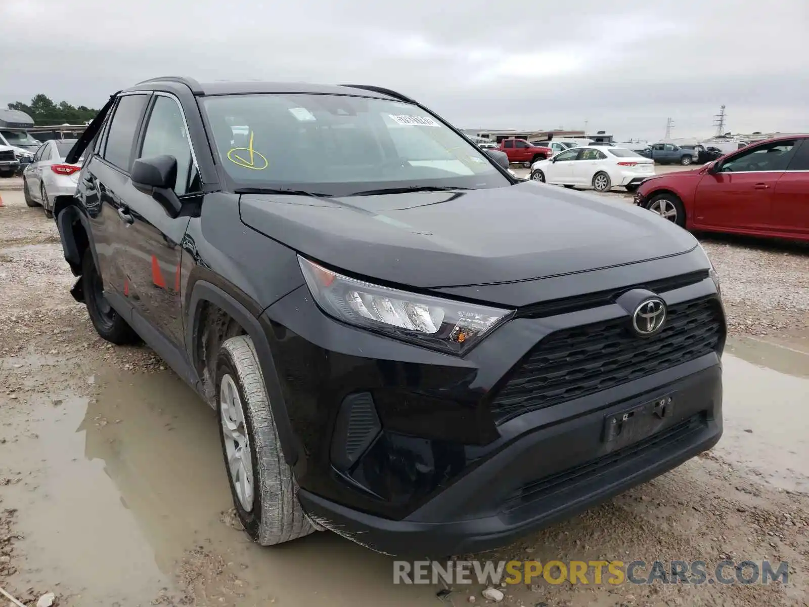 1 Photograph of a damaged car 2T3H1RFV7MW130690 TOYOTA RAV4 2021