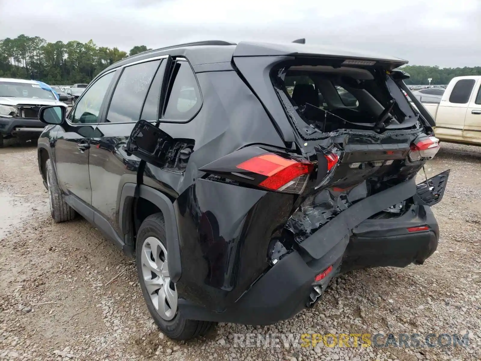 3 Photograph of a damaged car 2T3H1RFV7MW130690 TOYOTA RAV4 2021